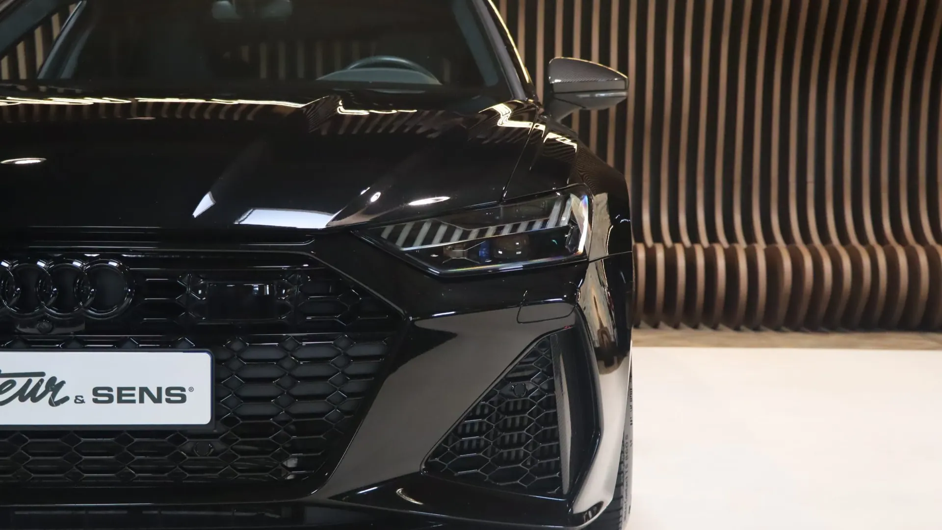 Audi RS6 — photo 42