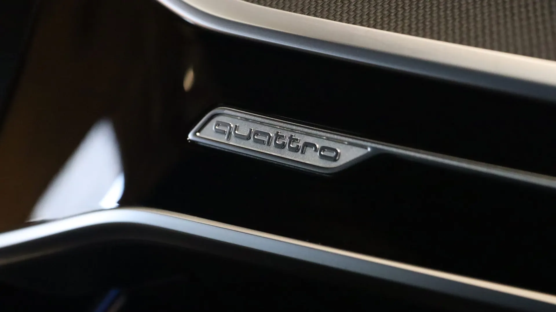 Audi RS6 — photo 32