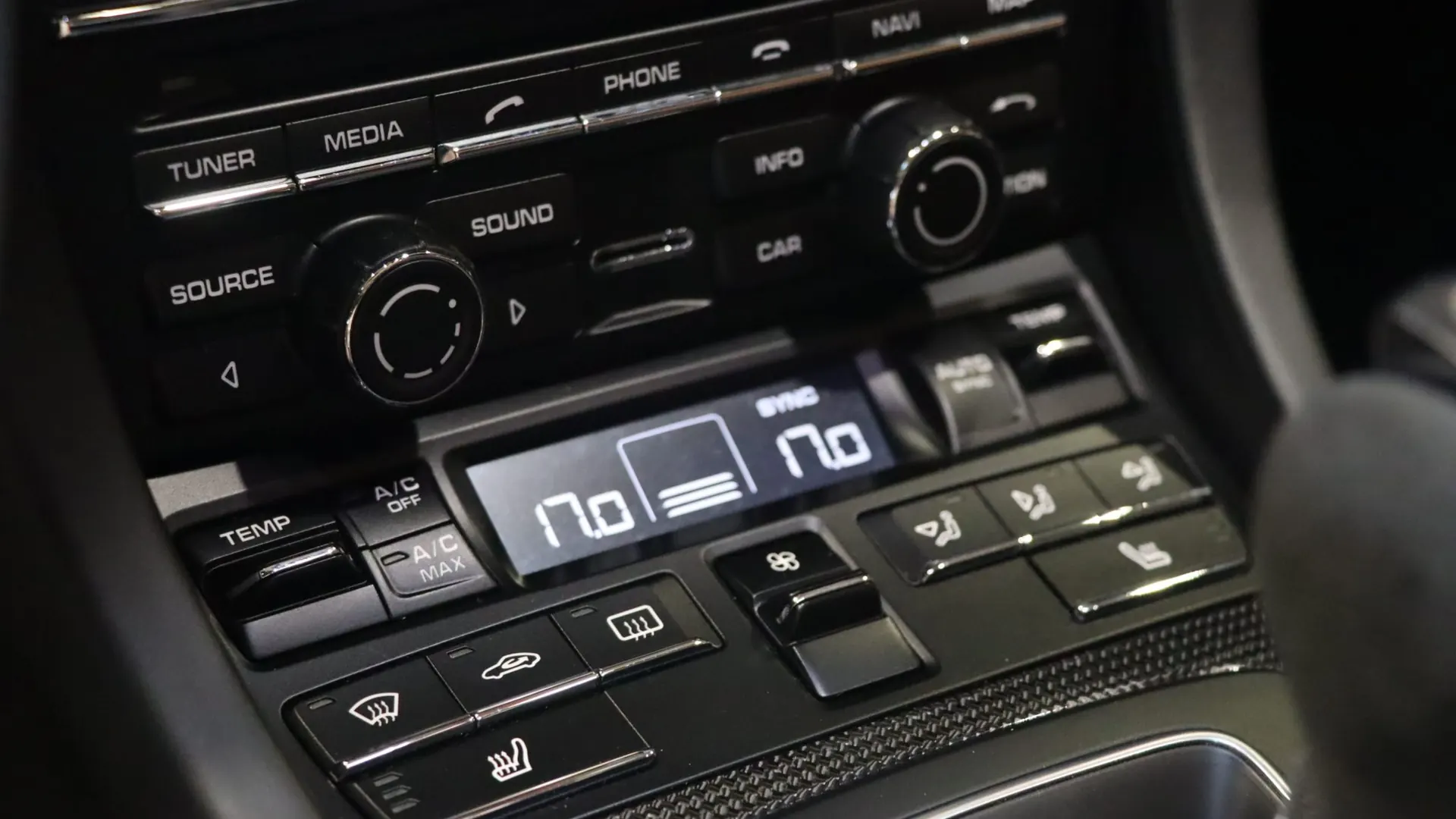 Porsche 911 — photo 30