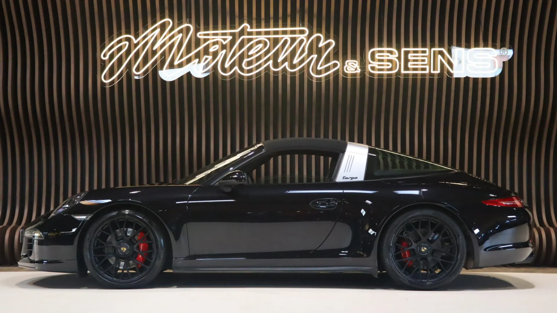 Porsche 911 — photo 6