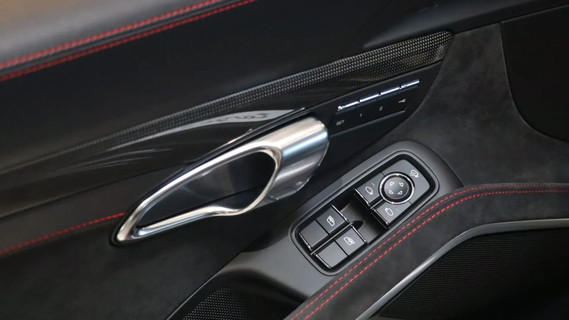 Porsche 911 — photo 12