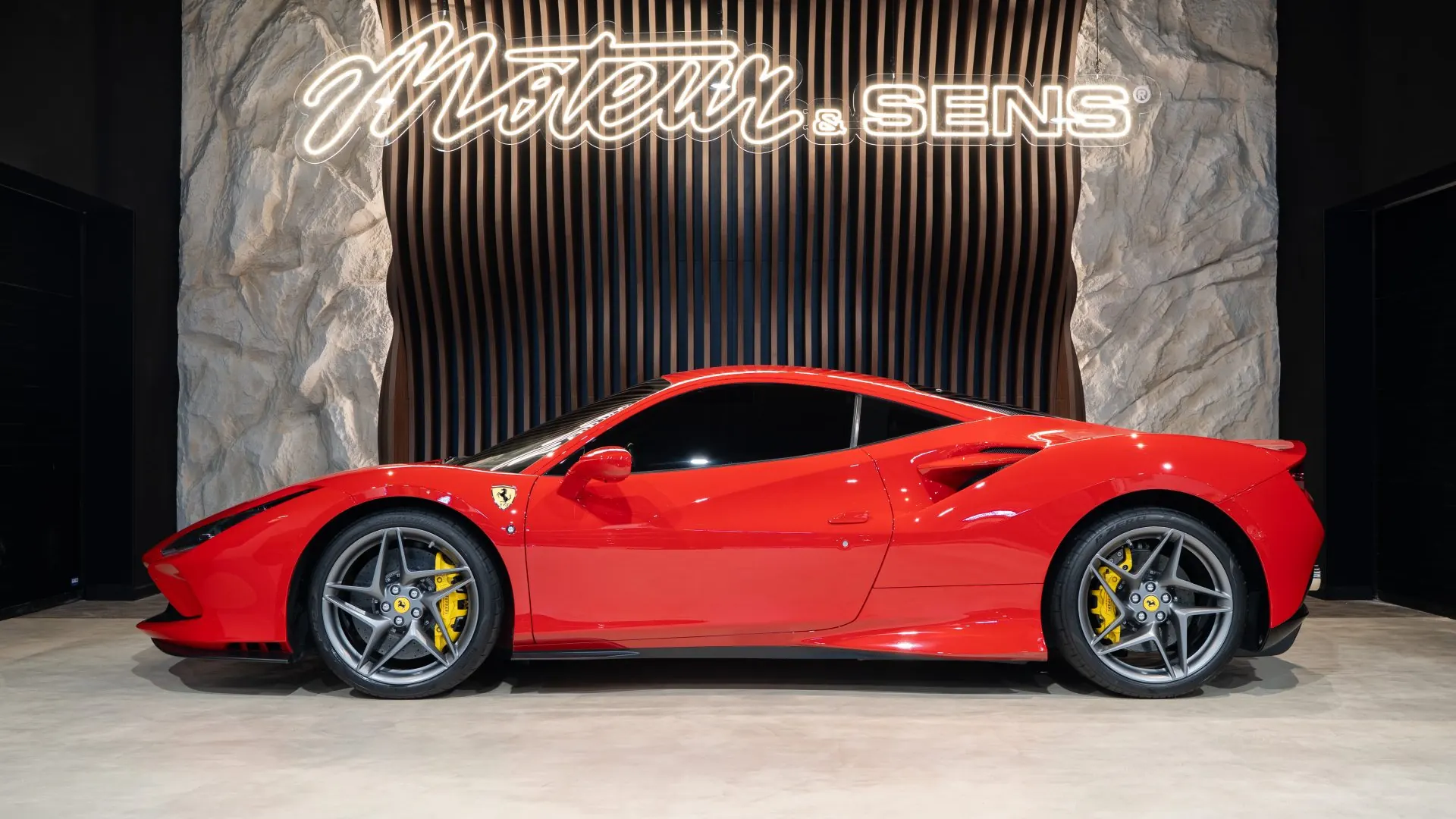 Ferrari F8 — photo 5