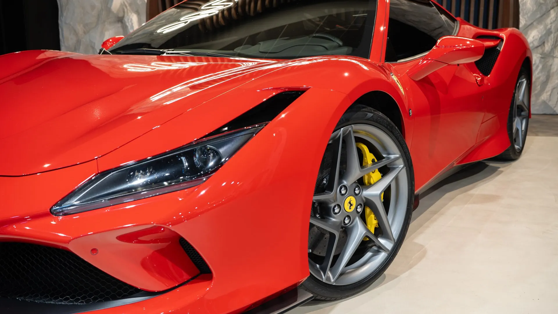 Ferrari F8 — photo 50