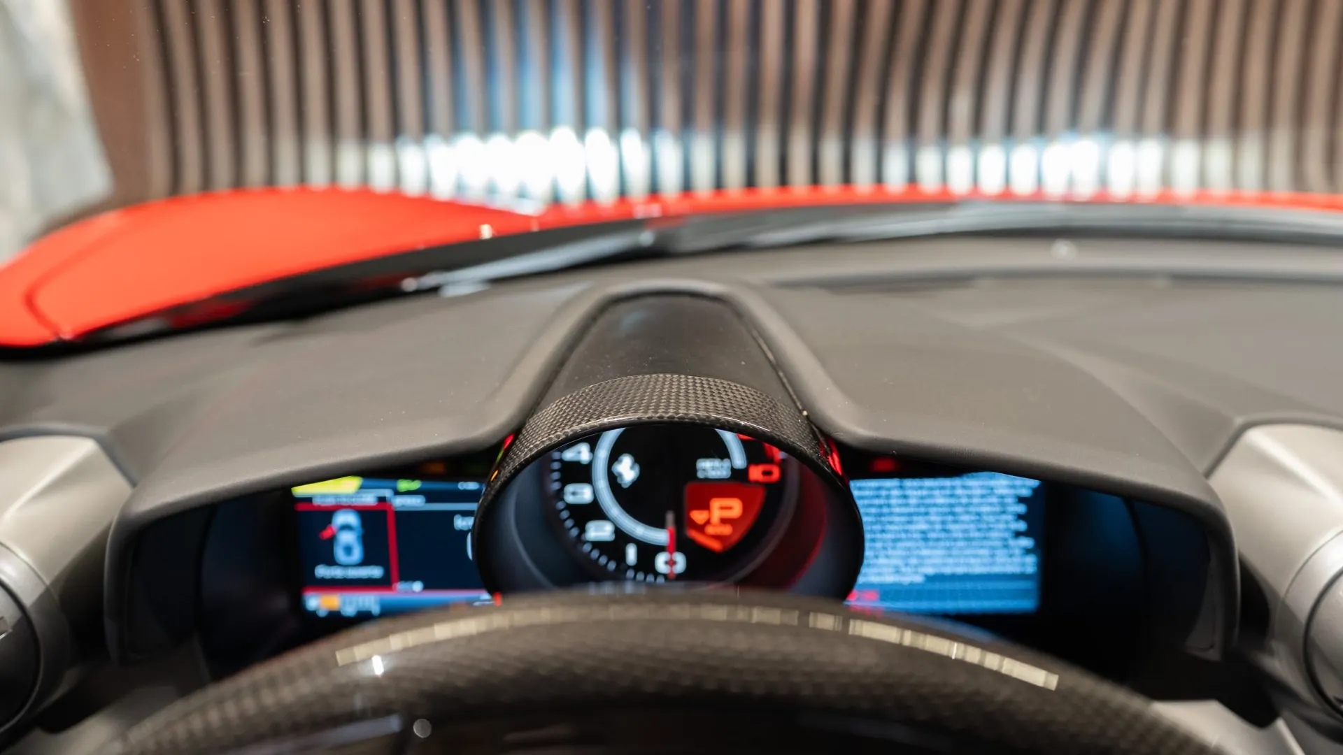 Ferrari F8 — photo 32