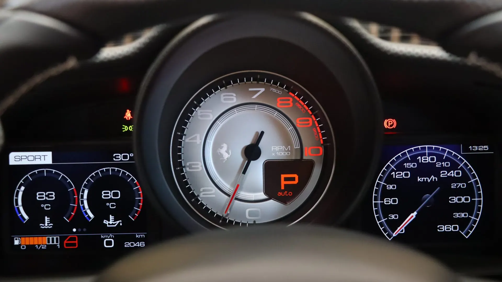 Ferrari 488 — photo 25