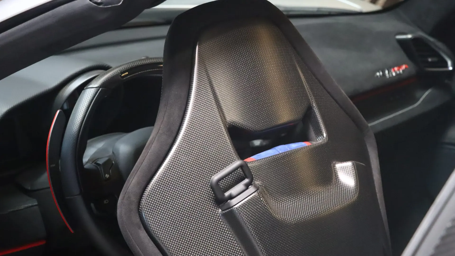 Ferrari 488 — photo 36