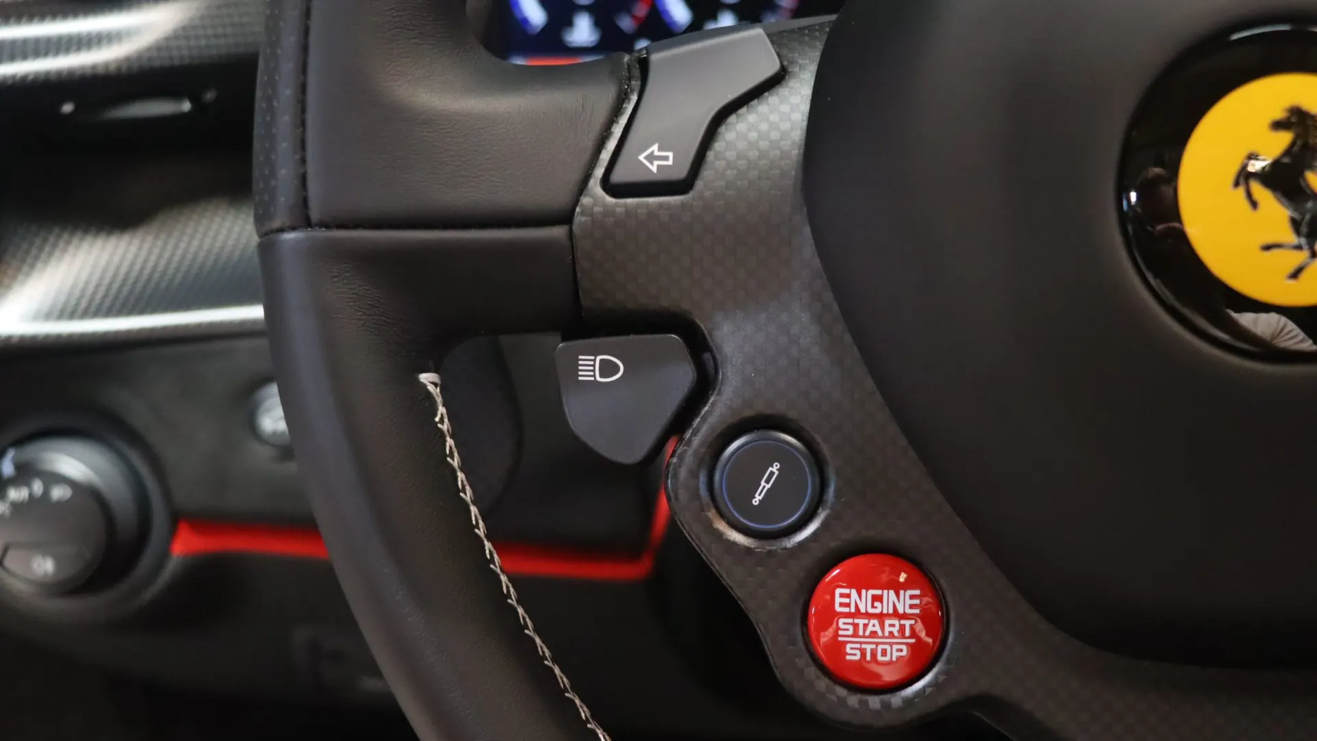 Ferrari 488 — photo 19