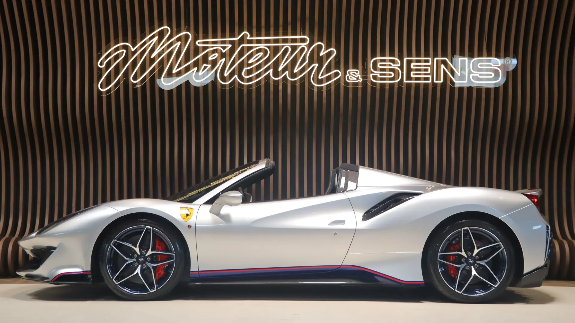 Ferrari 488 — photo 5