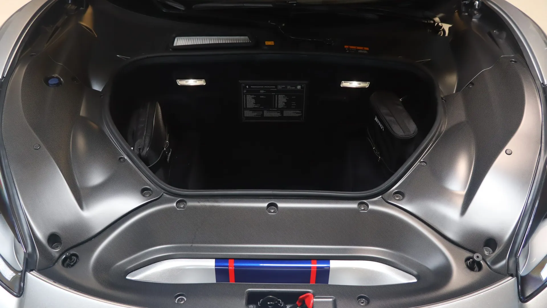 Ferrari 488 — photo 43