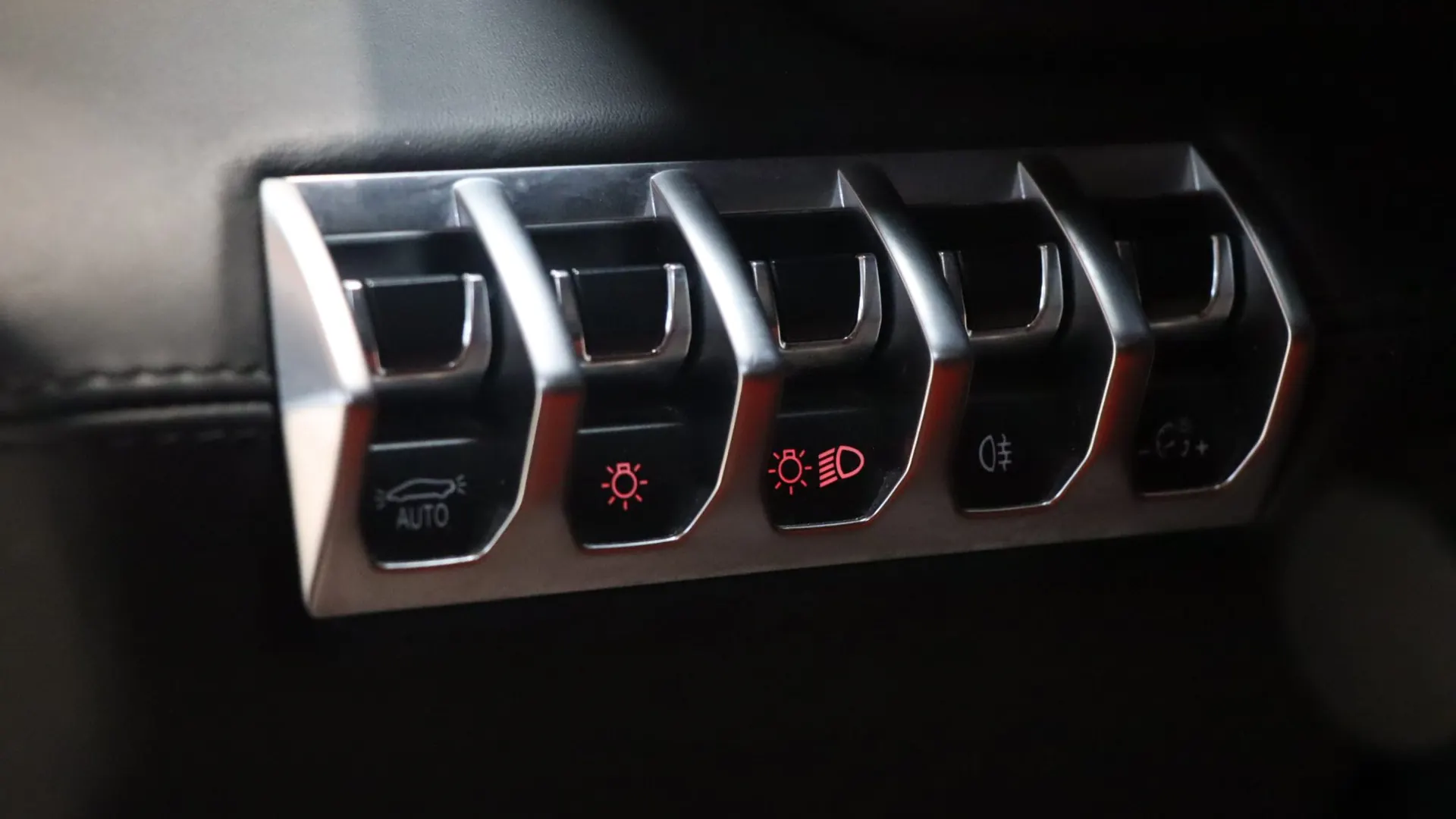 Lamborghini AVENTADOR — photo 15