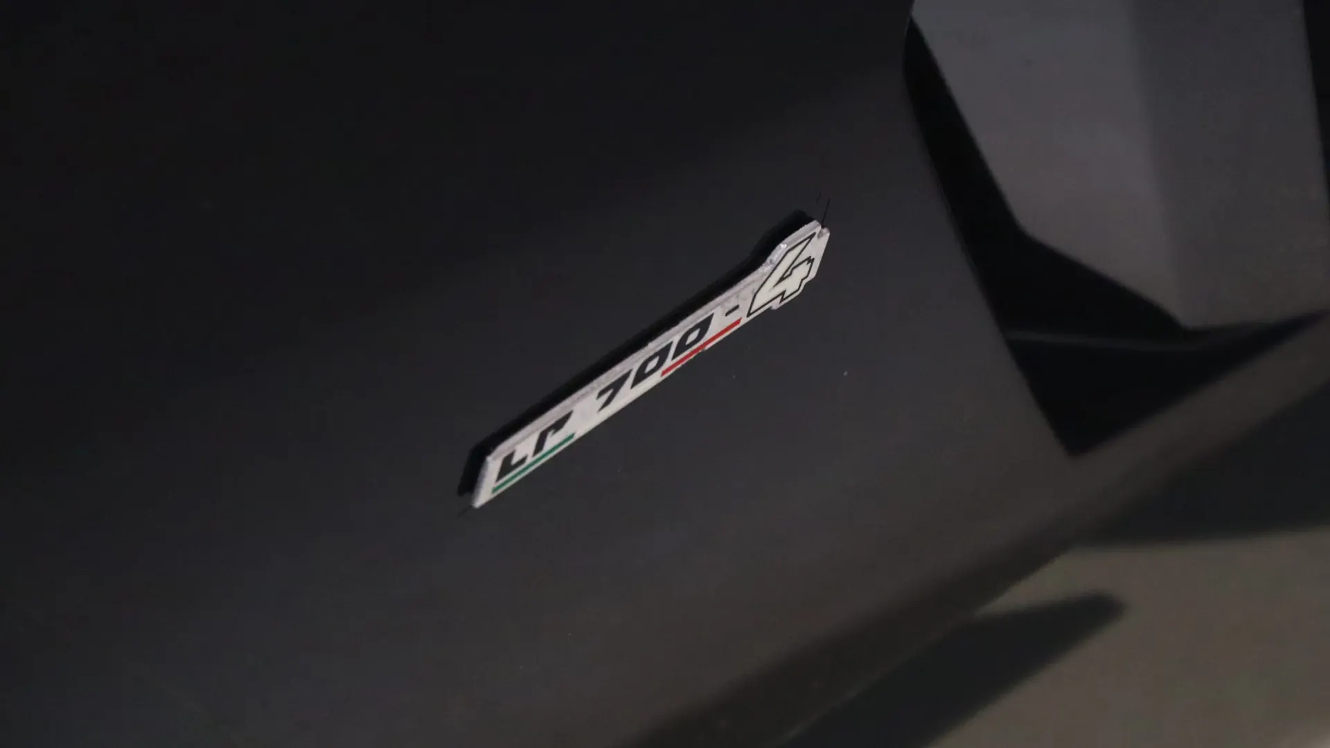 Lamborghini AVENTADOR — photo 42