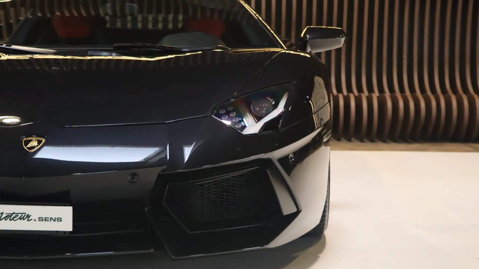 Lamborghini AVENTADOR — photo 32