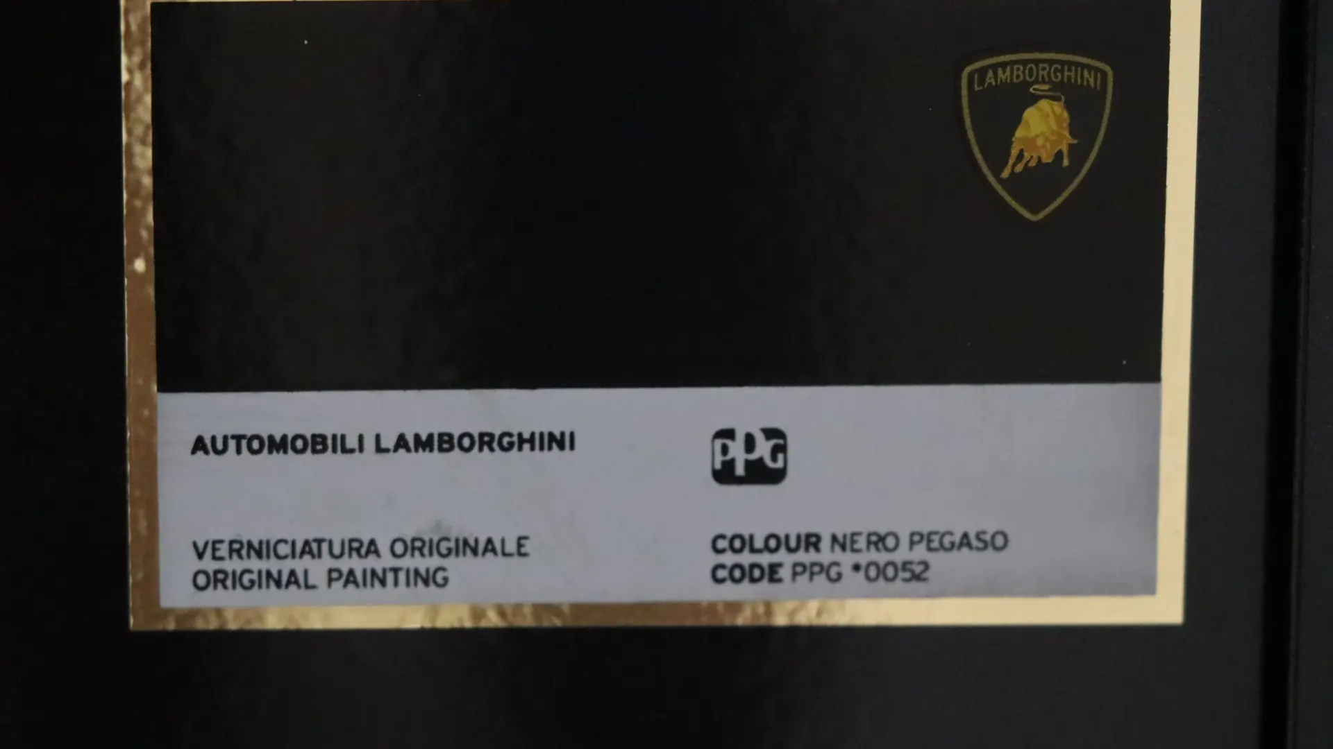 Lamborghini AVENTADOR — photo 36
