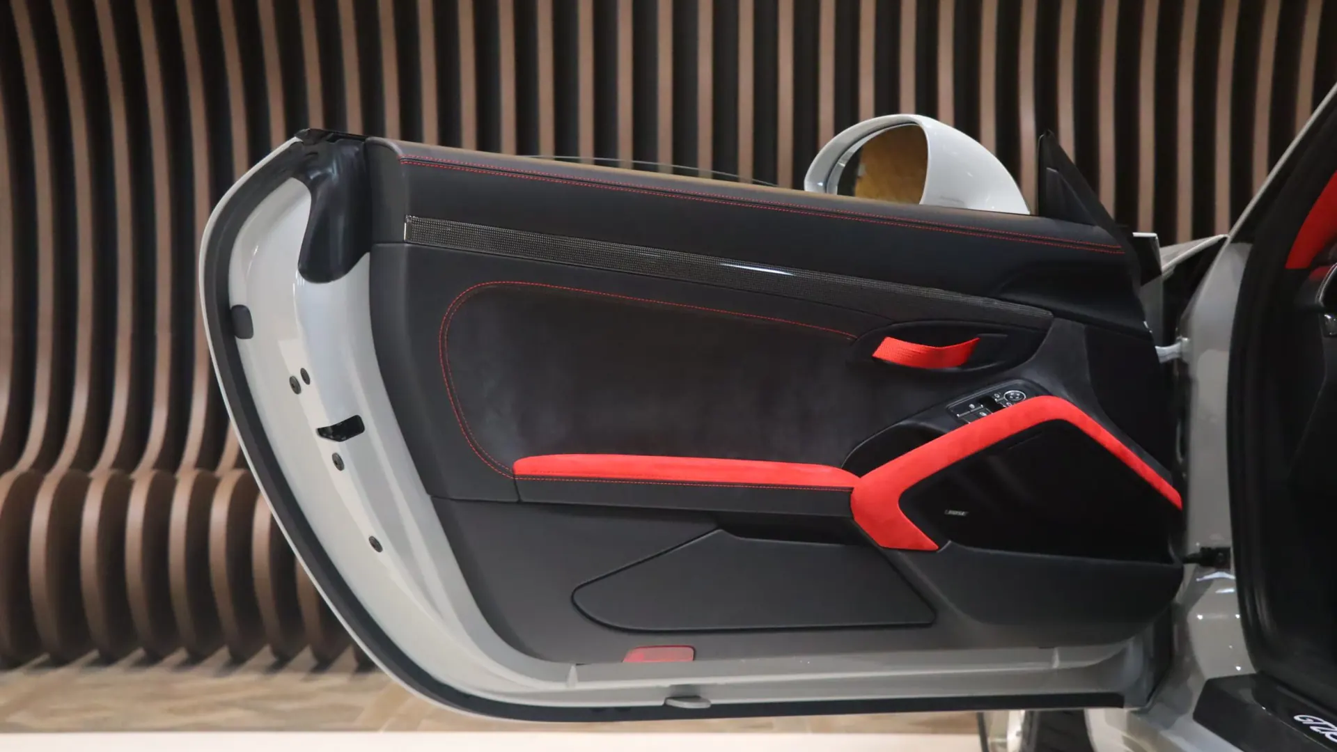 Porsche 911 — photo 10