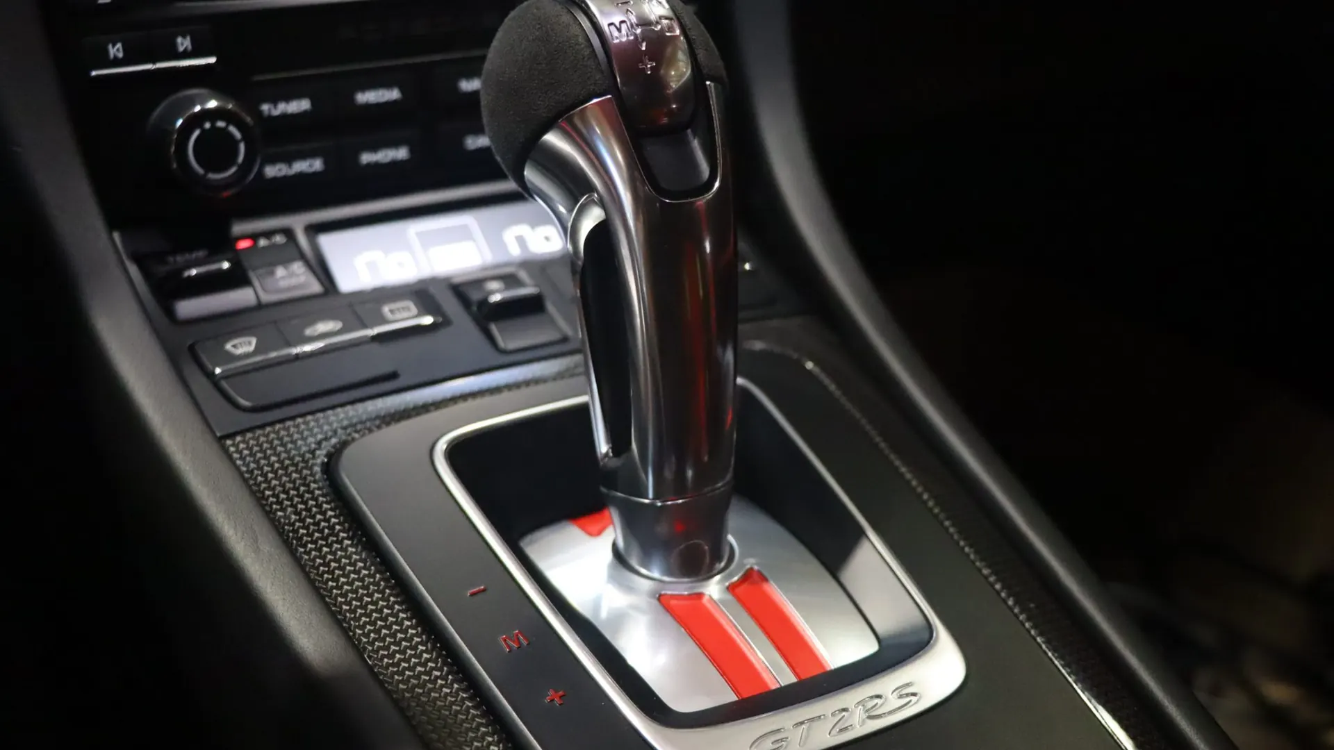 Porsche 911 — photo 30