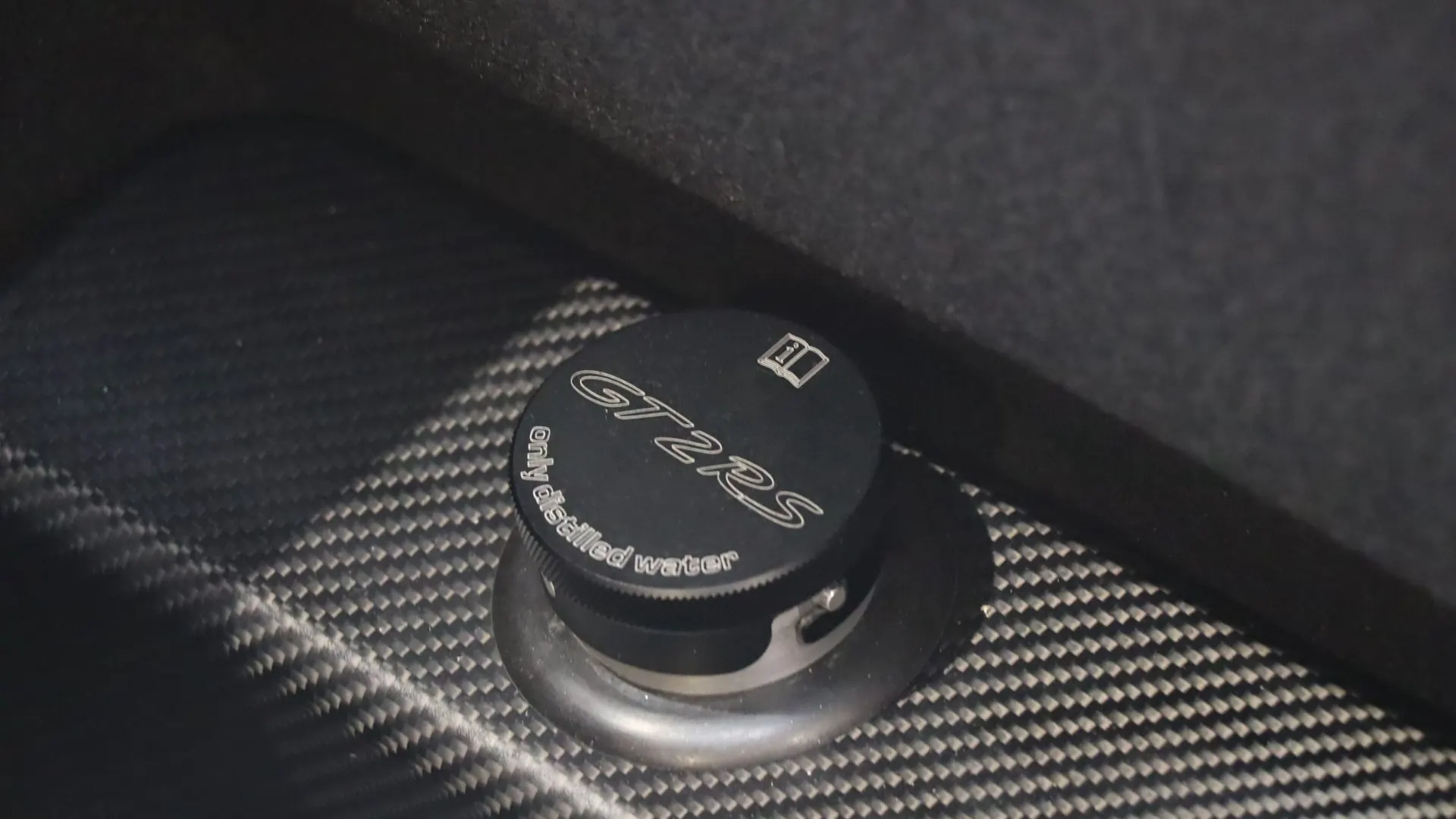 Porsche 911 — photo 49