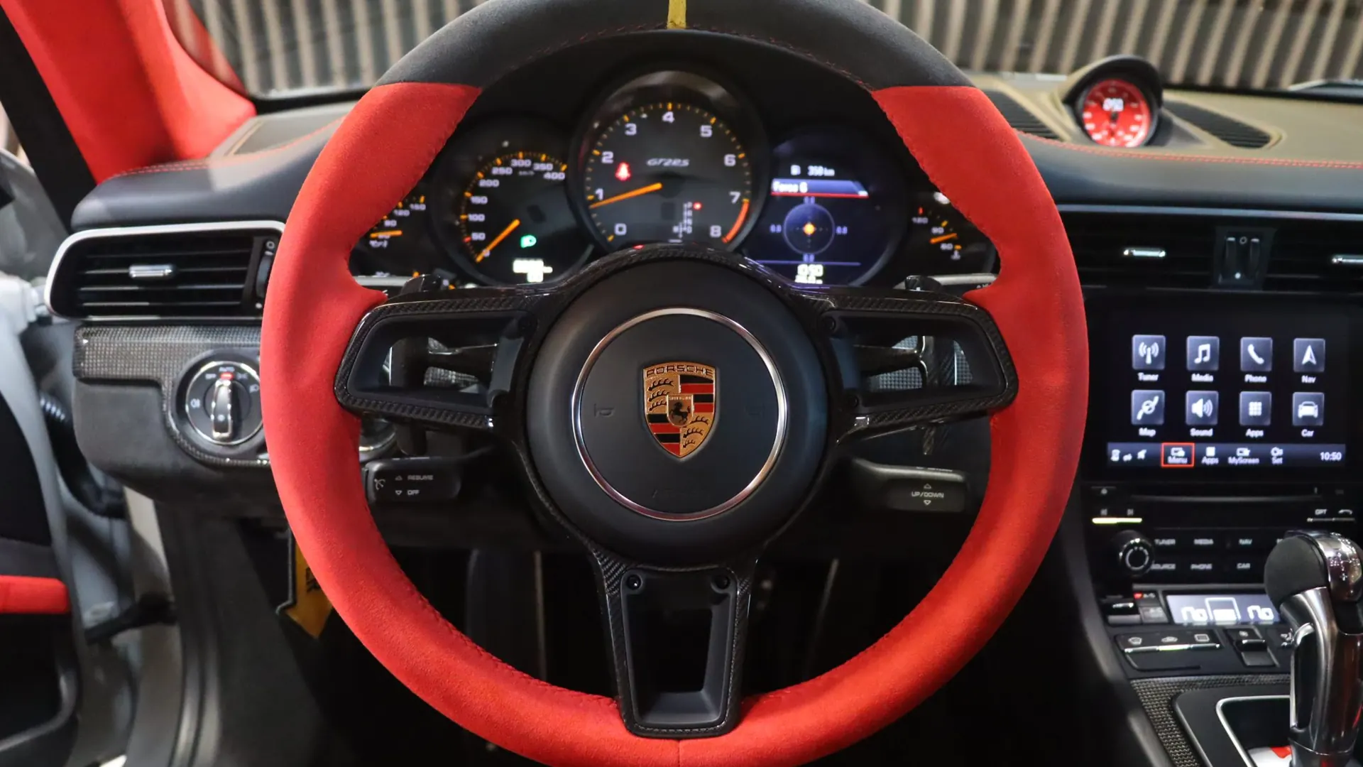 Porsche 911 — photo 9