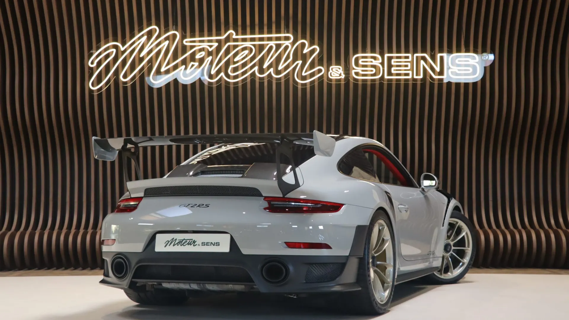 Porsche 911 — photo 2