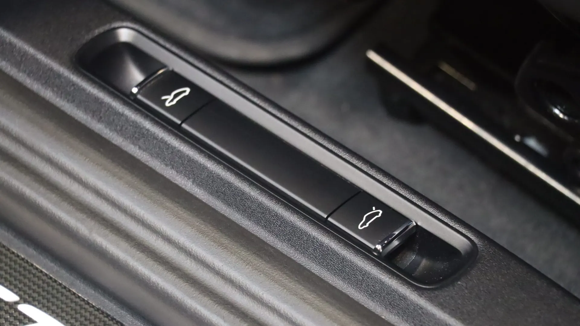 Porsche 911 — photo 12