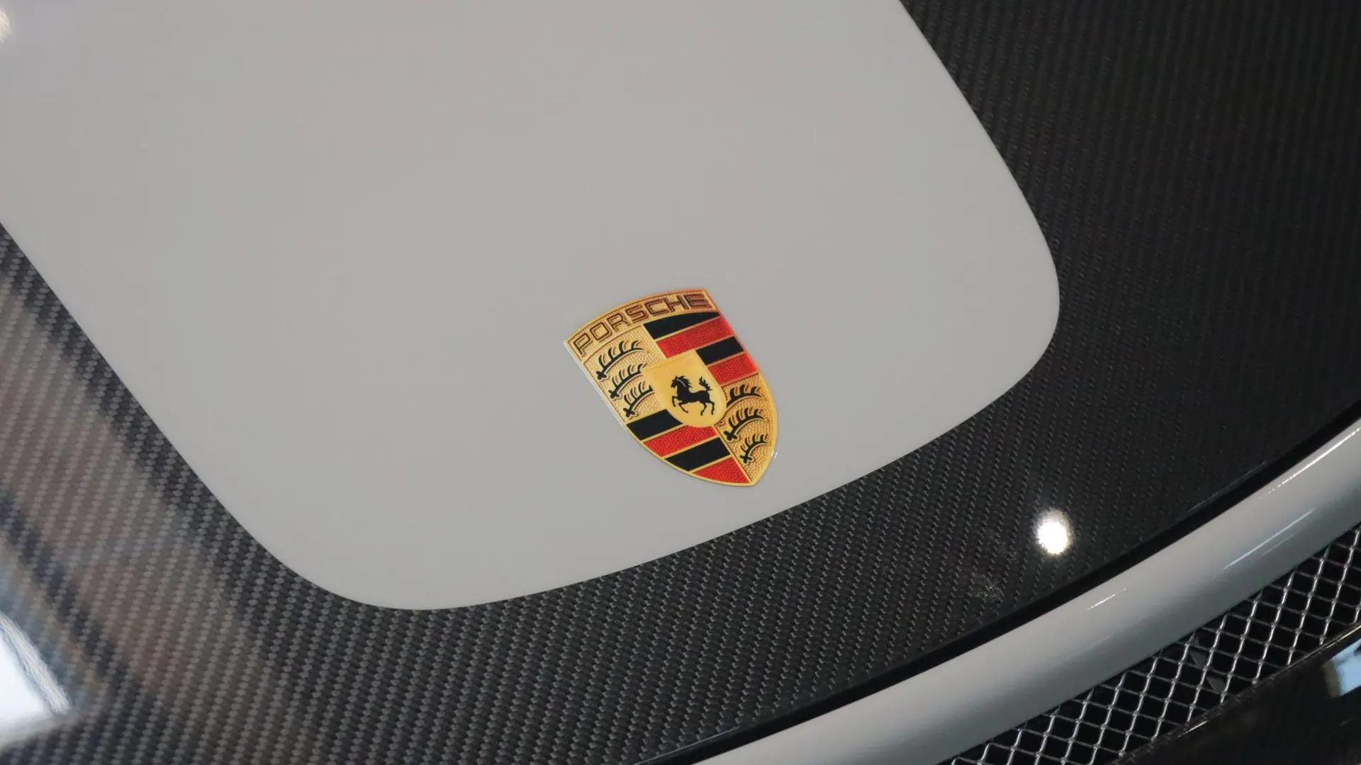 Porsche 911 — photo 46