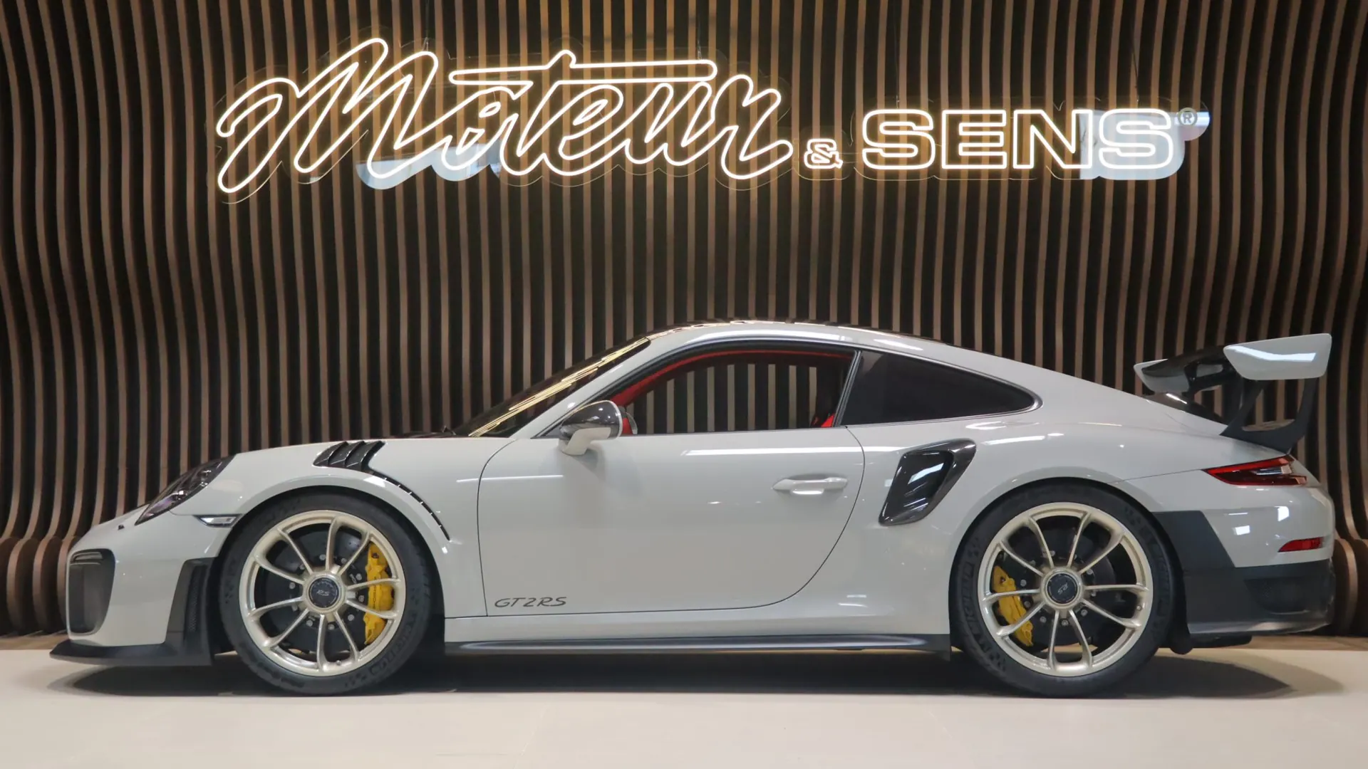 Porsche 911 — photo 5