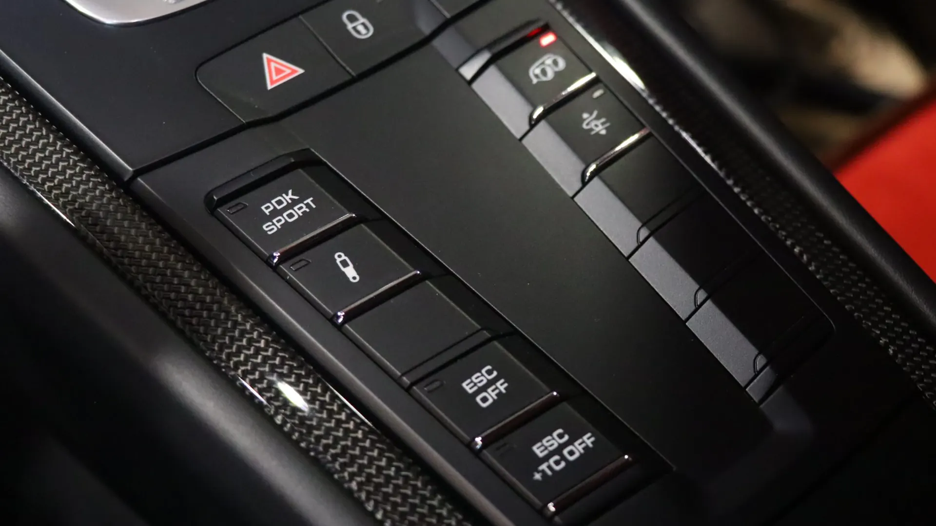 Porsche 911 — photo 32