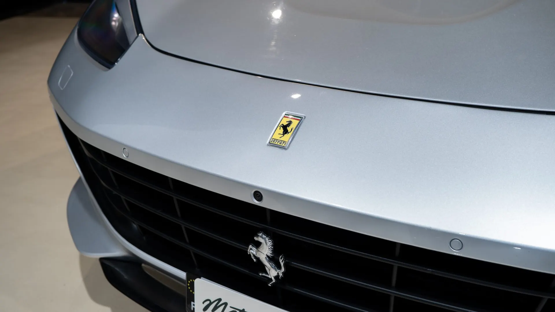Ferrari GTC4 — photo 42