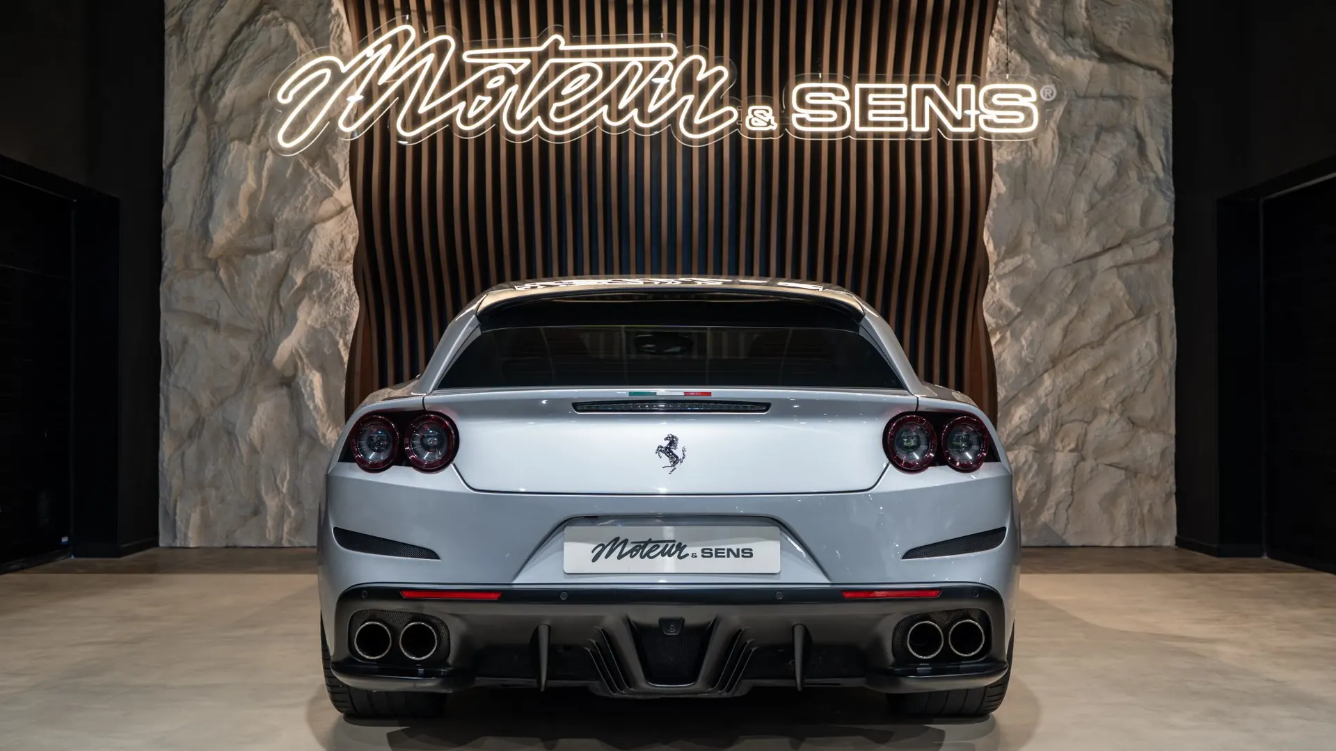 Ferrari GTC4 — photo 4