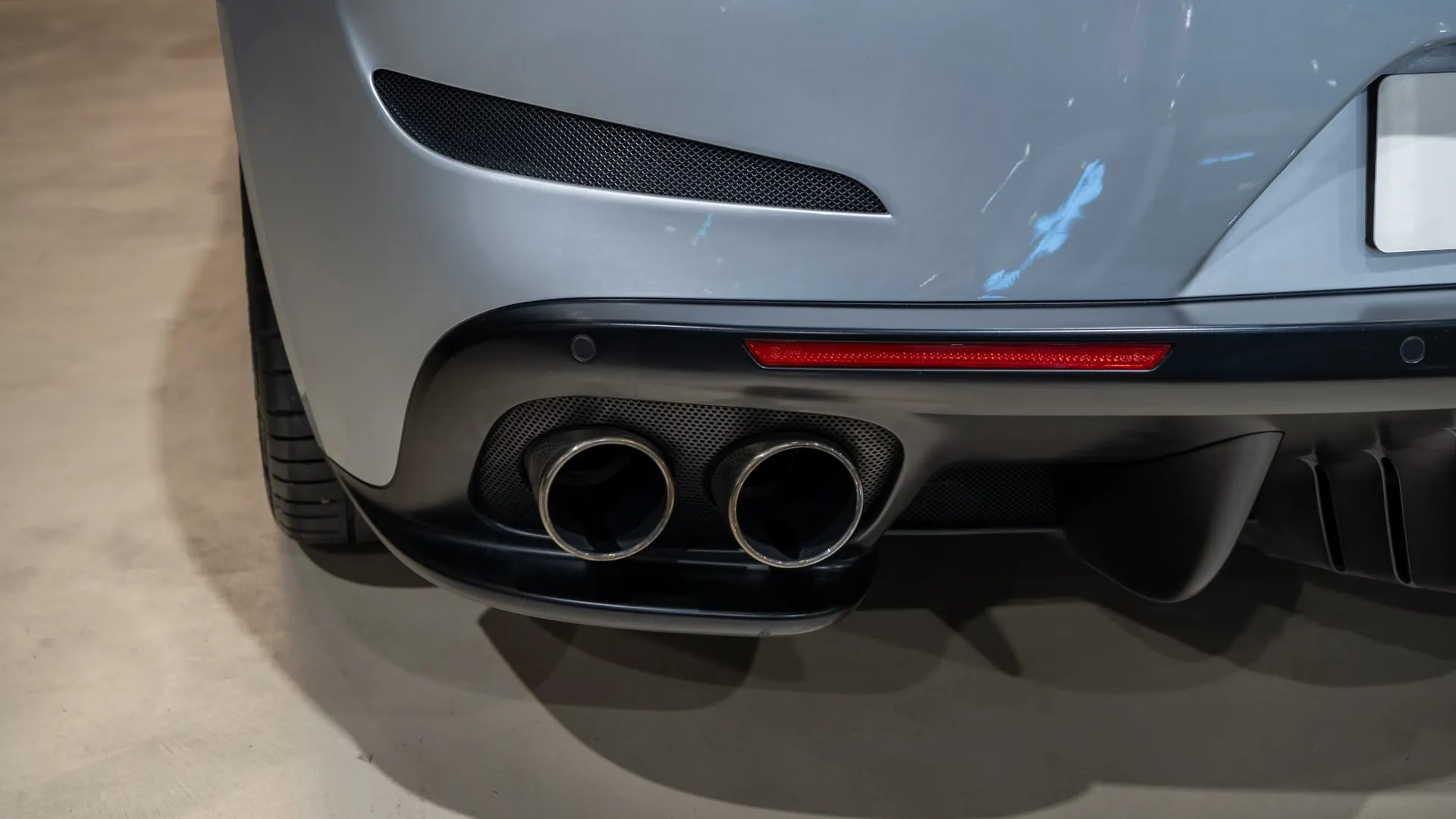 Ferrari GTC4 — photo 50