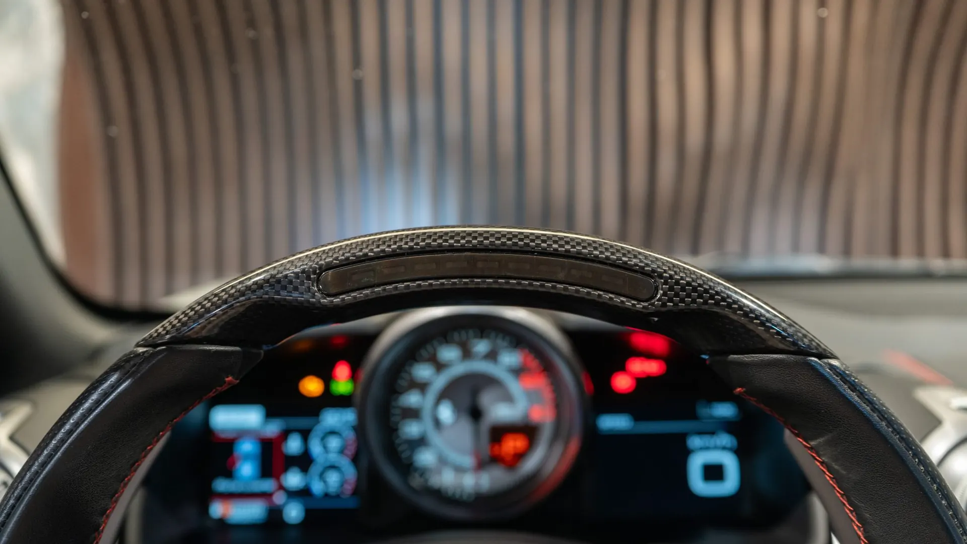 Ferrari GTC4 — photo 21