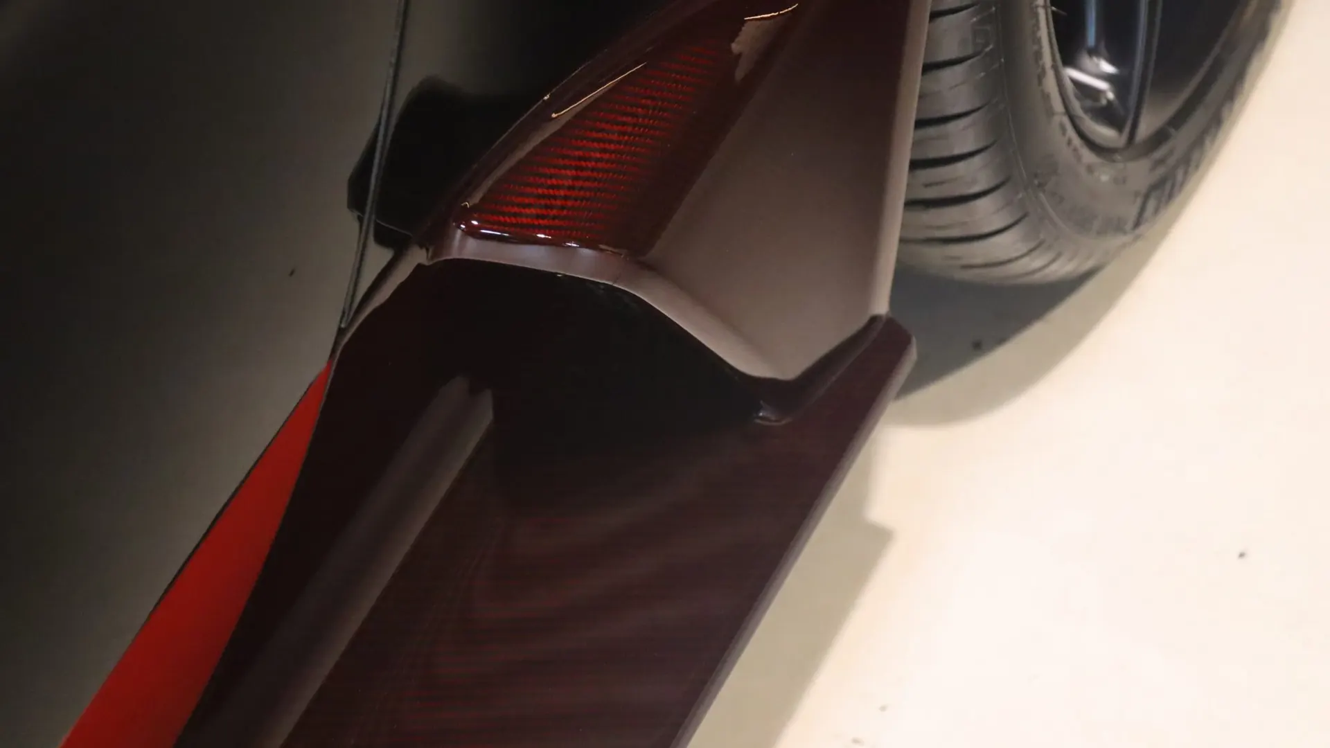 Aston Martin VANTAGE — photo 44