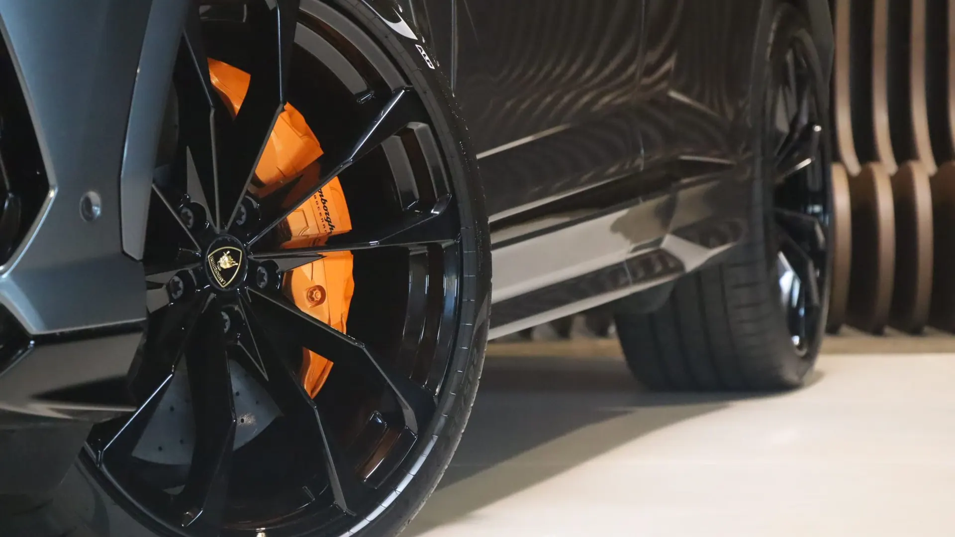 Lamborghini URUS — photo 50