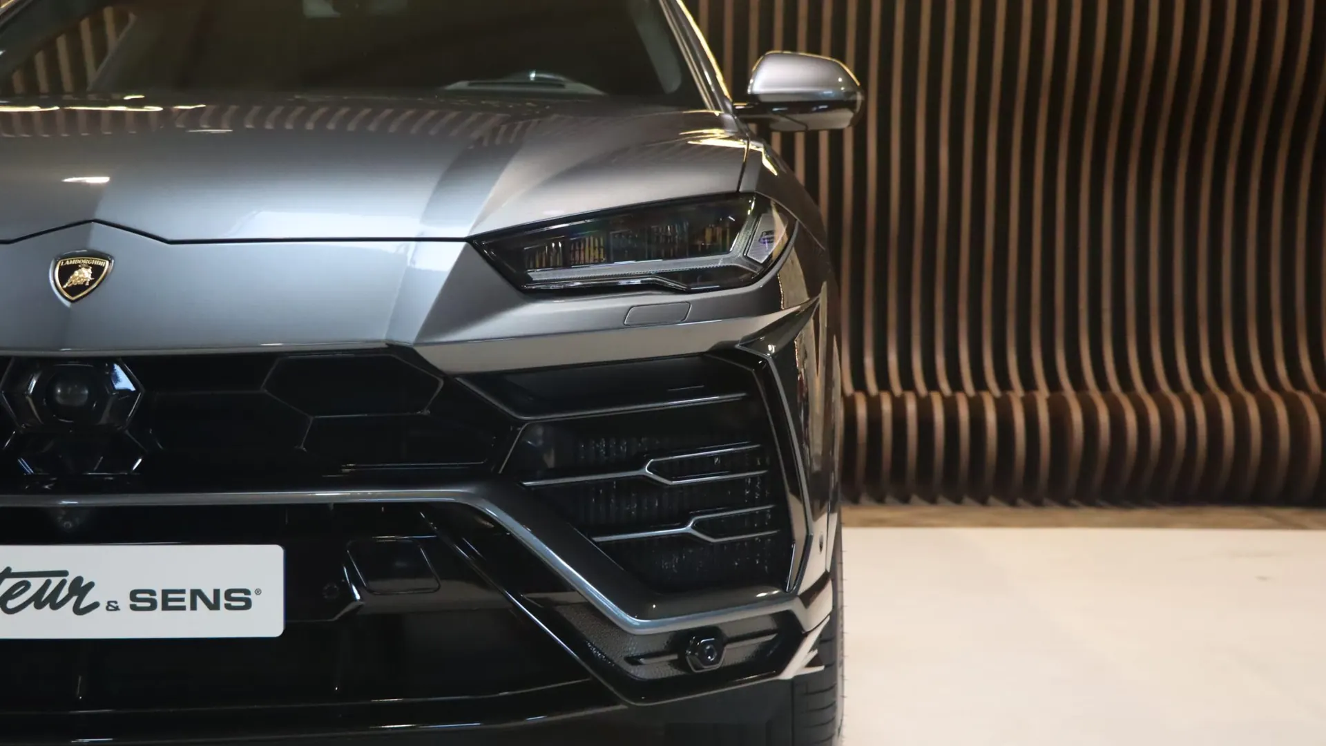 Lamborghini URUS — photo 44