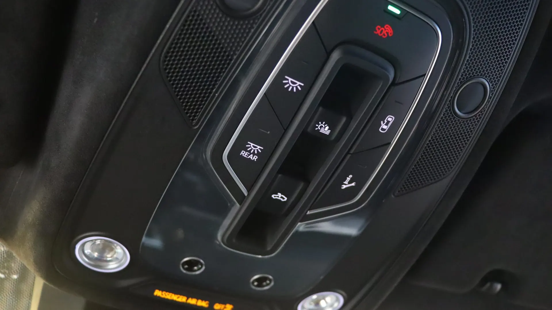 Lamborghini URUS — photo 36