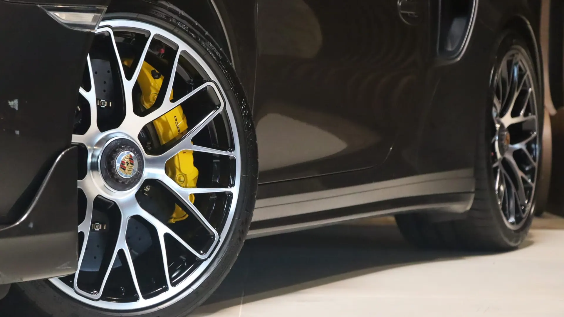 Porsche 911 — photo 44