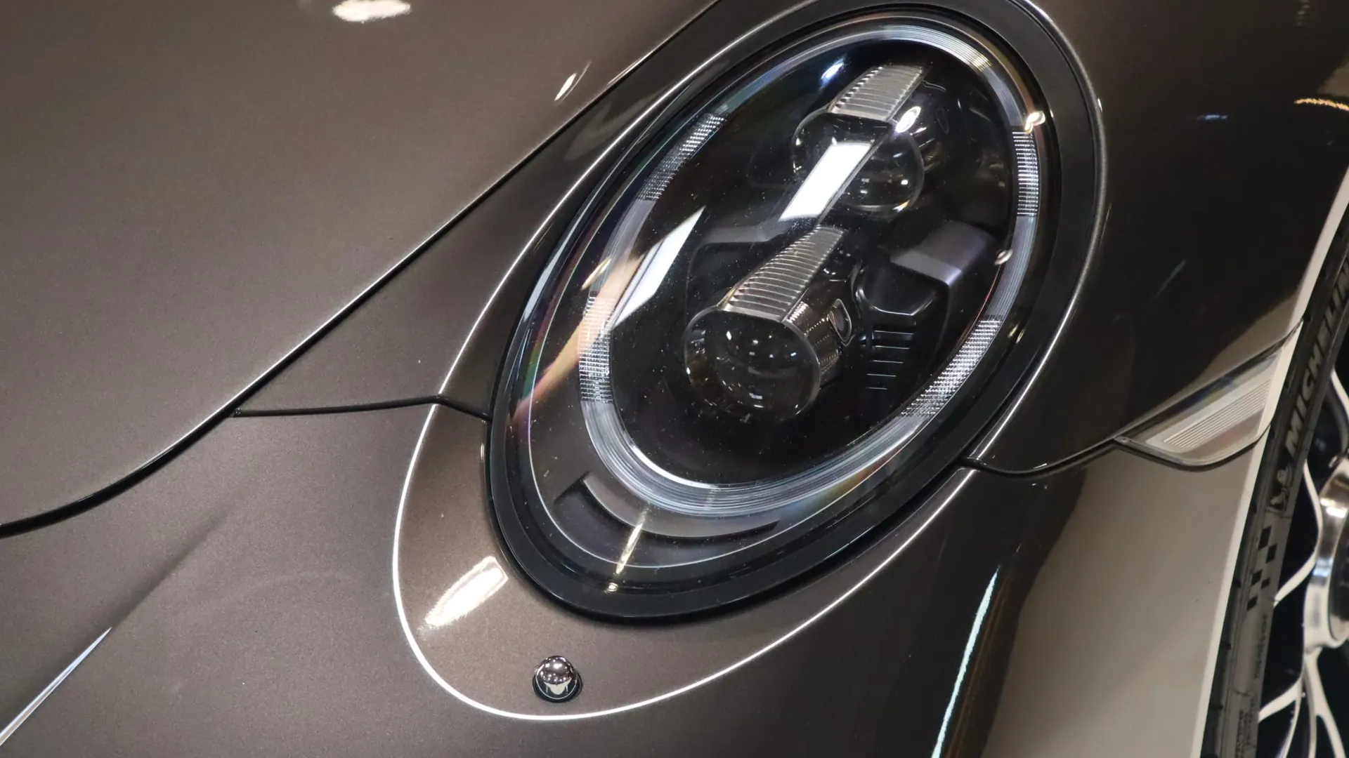 Porsche 911 — photo 41