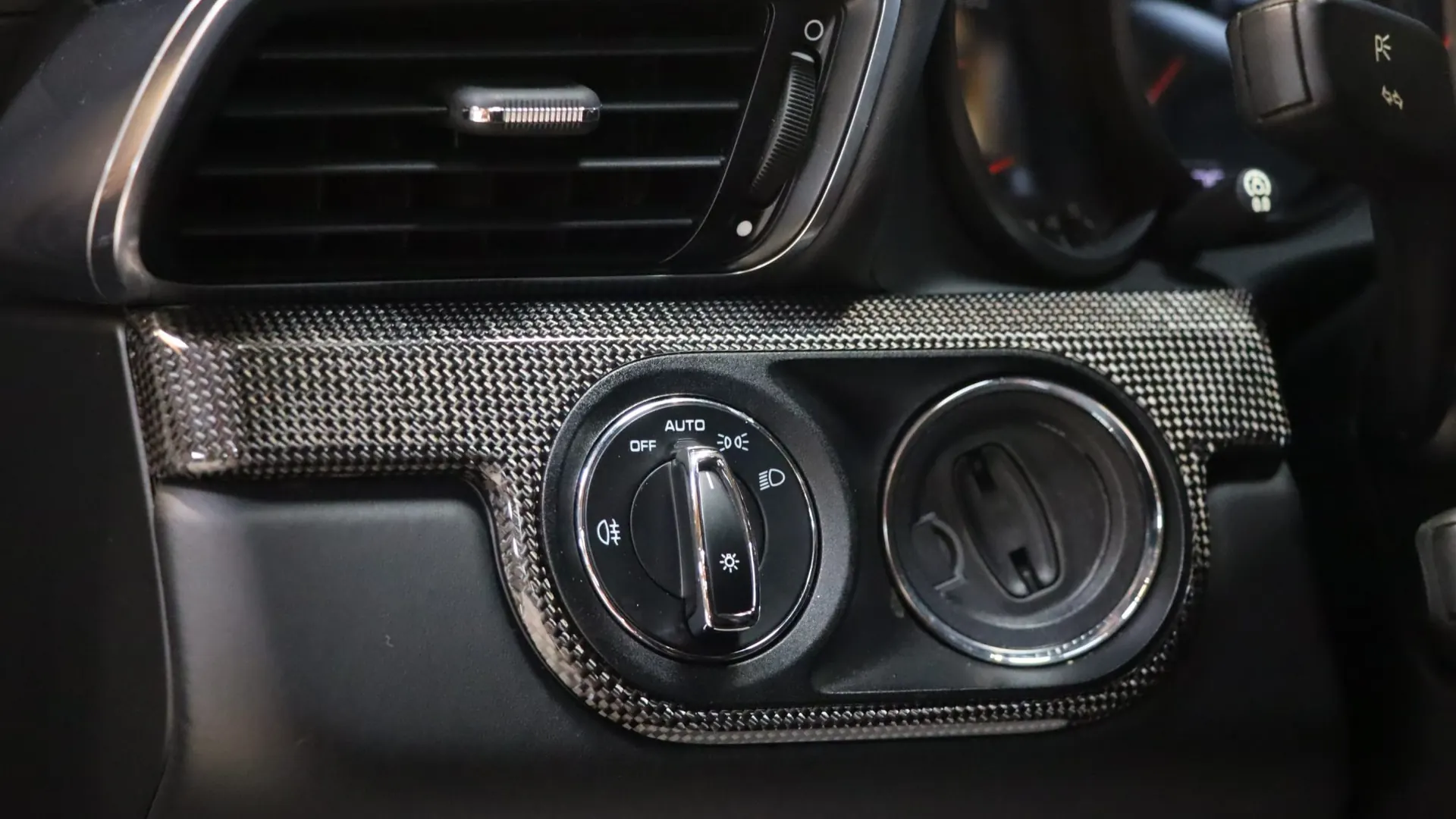 Porsche 911 — photo 16
