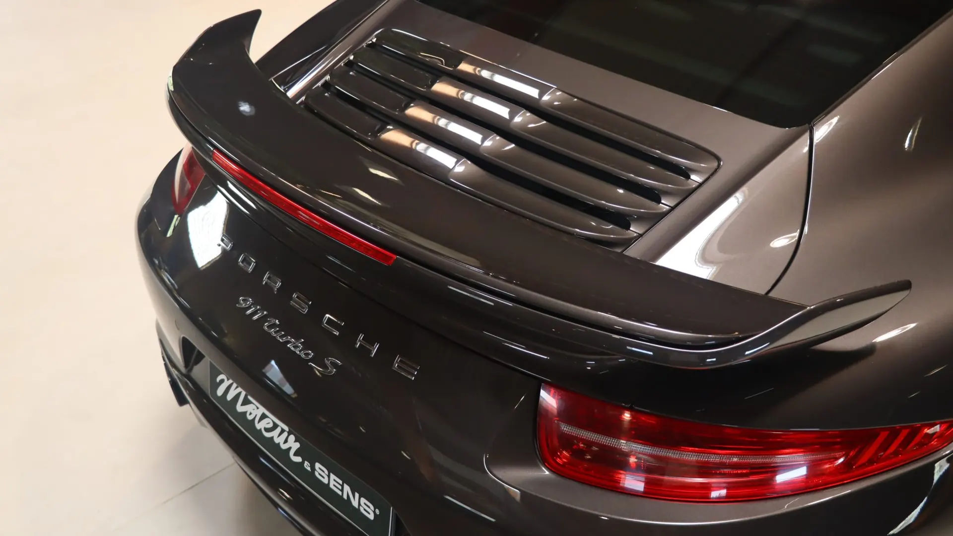 Porsche 911 — photo 48