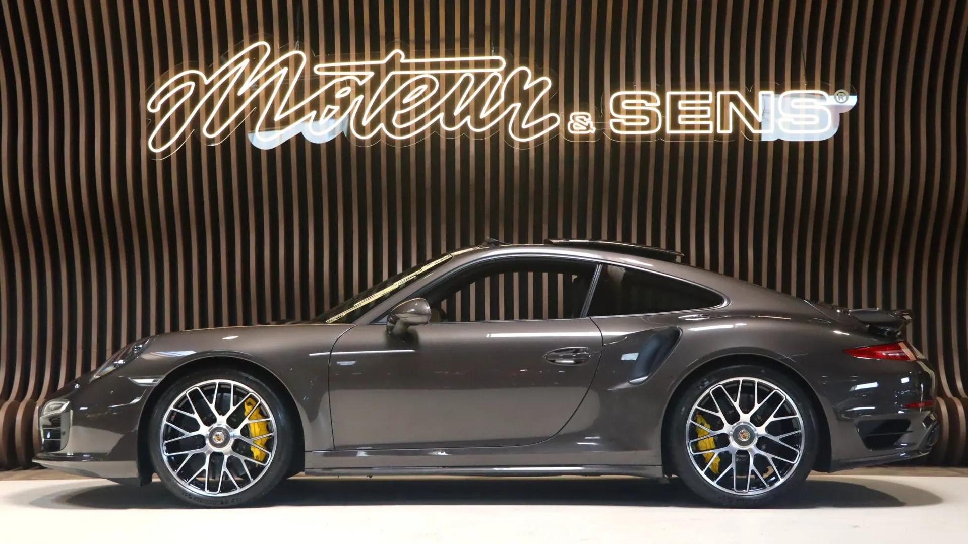 Porsche 911 — photo 5