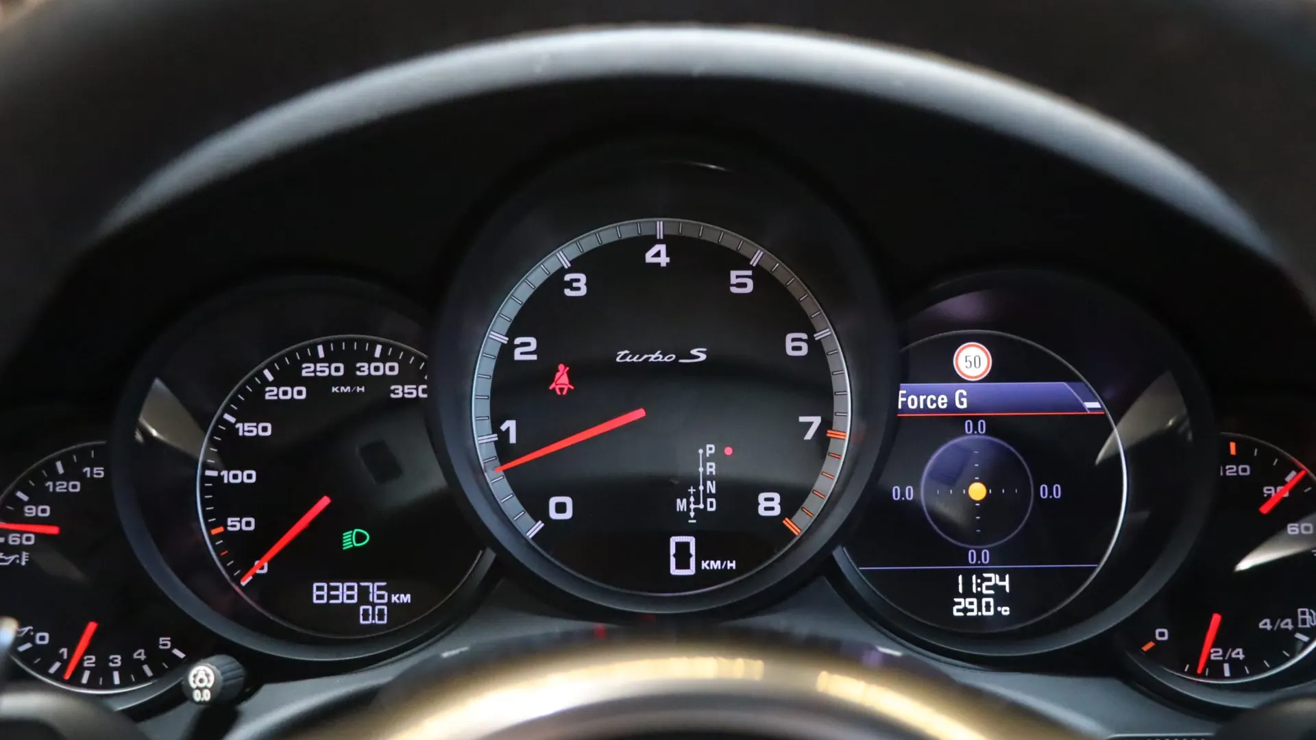 Porsche 911 — photo 24
