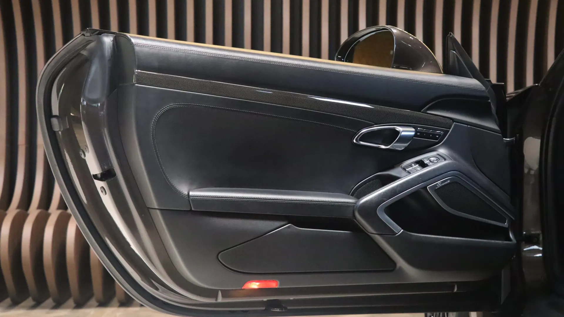 Porsche 911 — photo 10