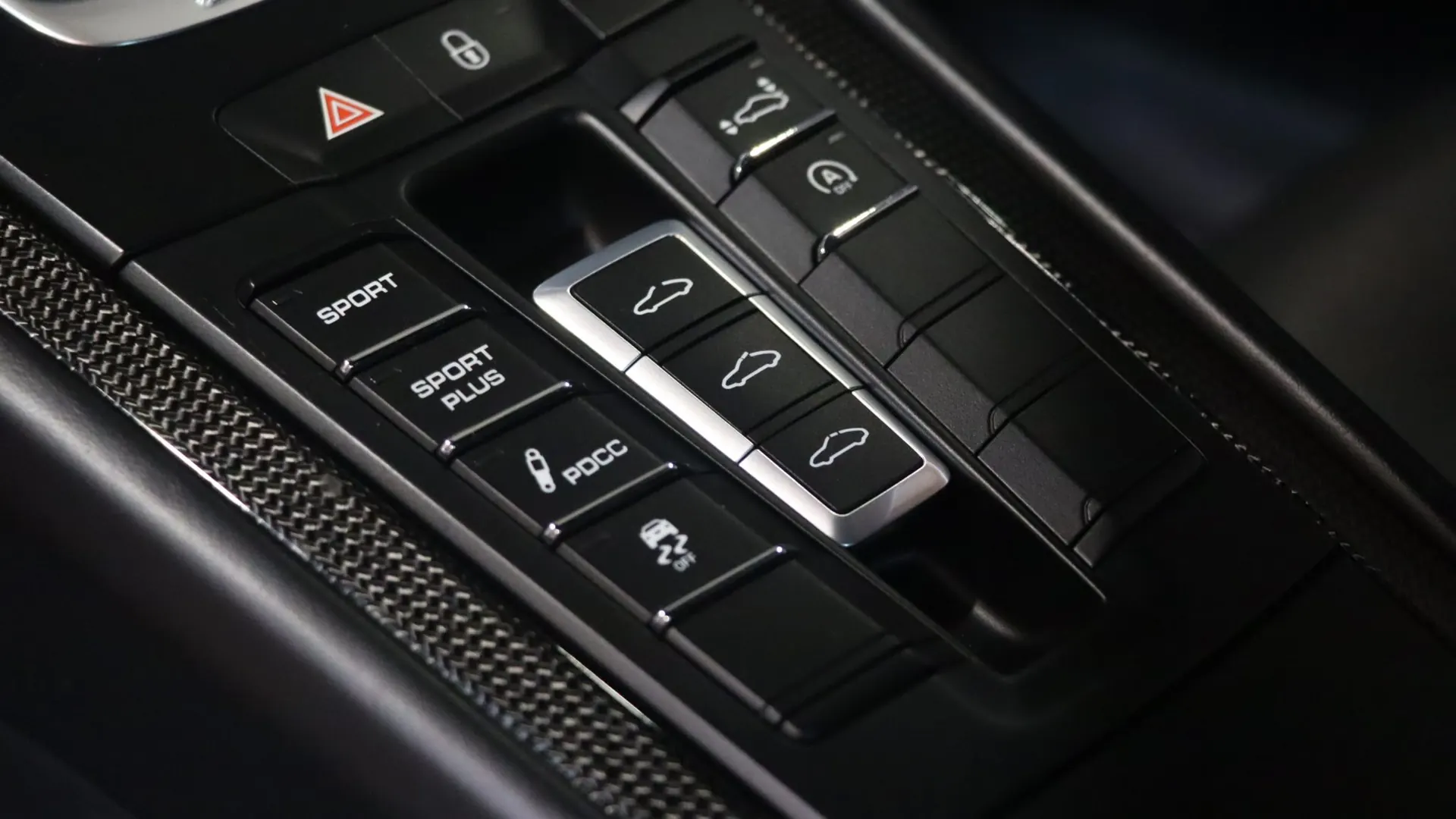 Porsche 911 — photo 32