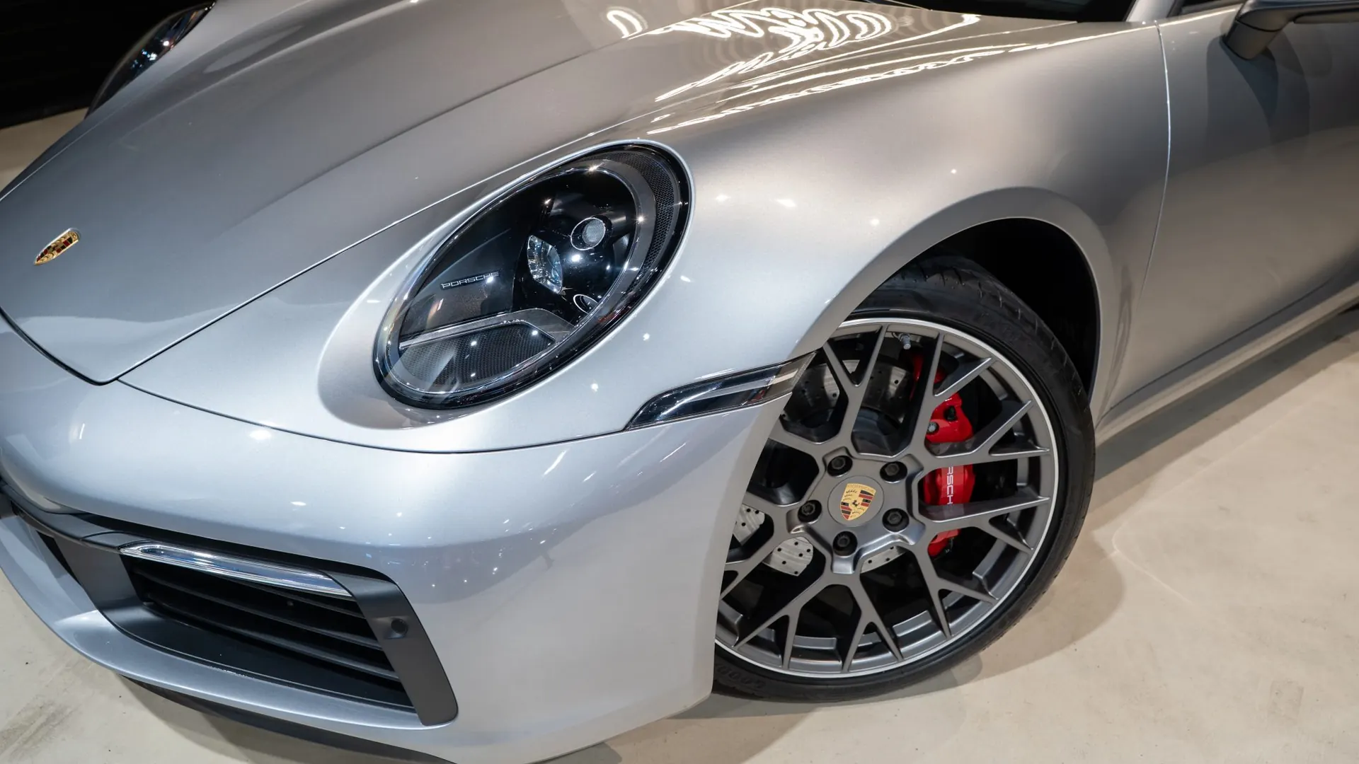 Porsche 911 — photo 40