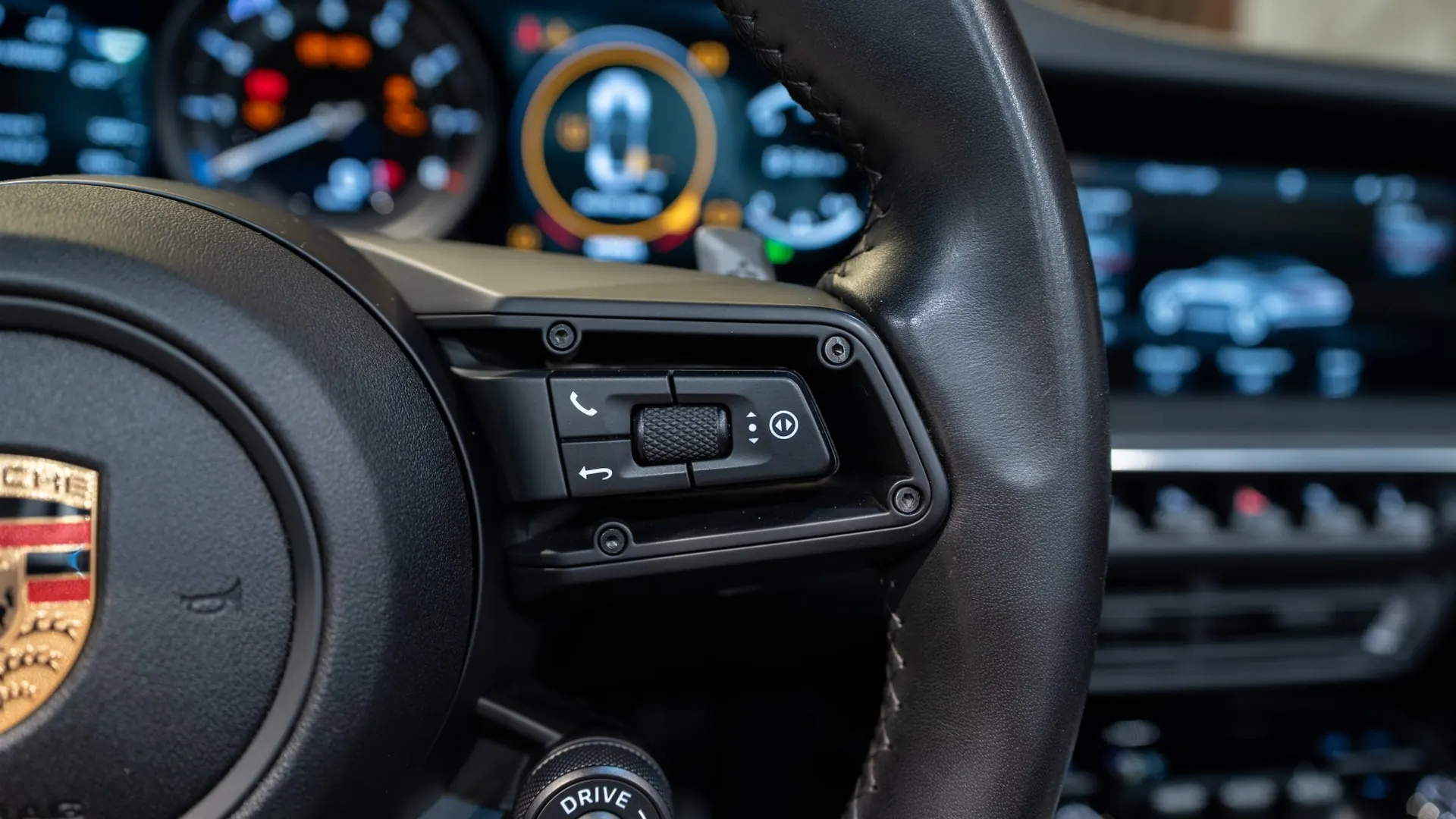 Porsche 911 — photo 16