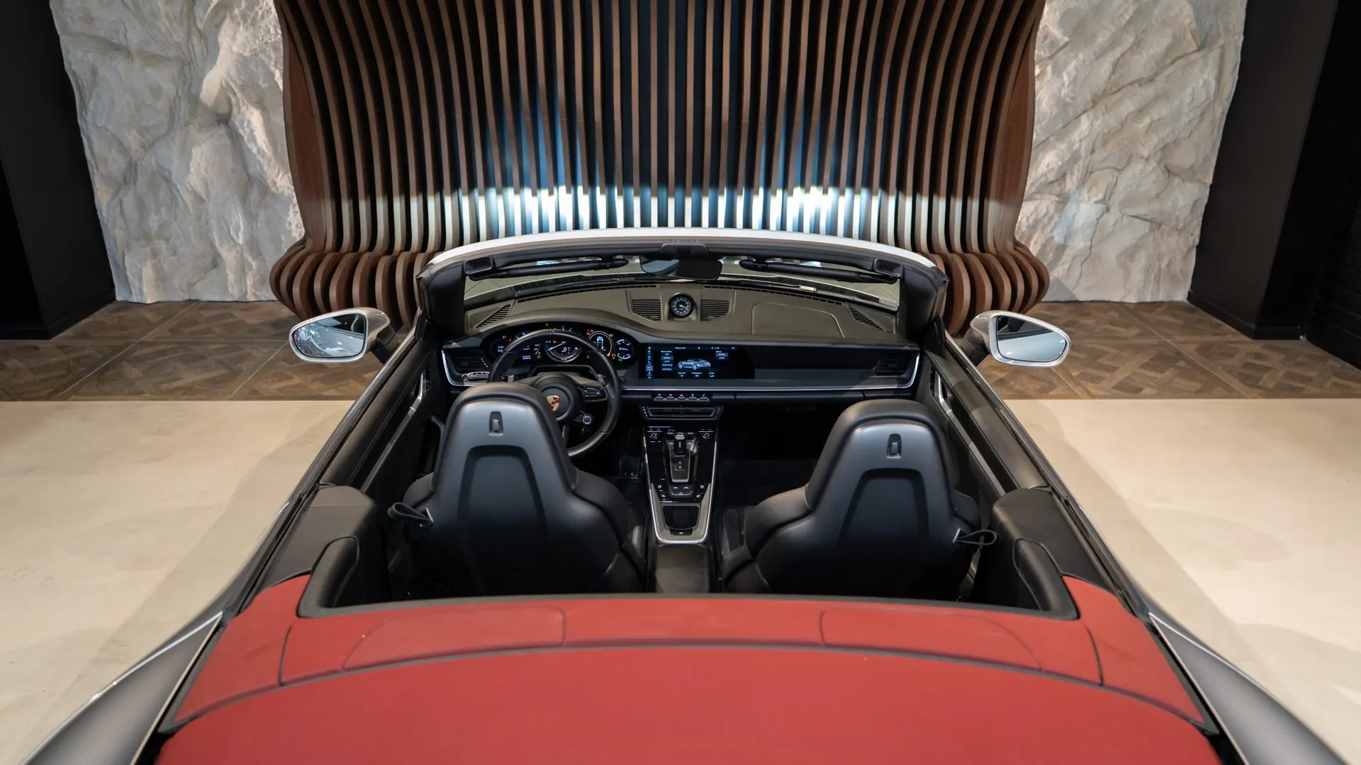 Porsche 911 — photo 32