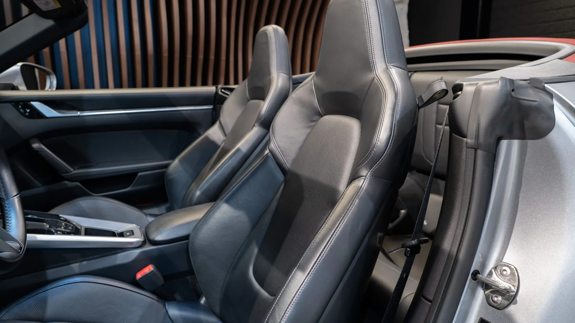 Porsche 911 — photo 7