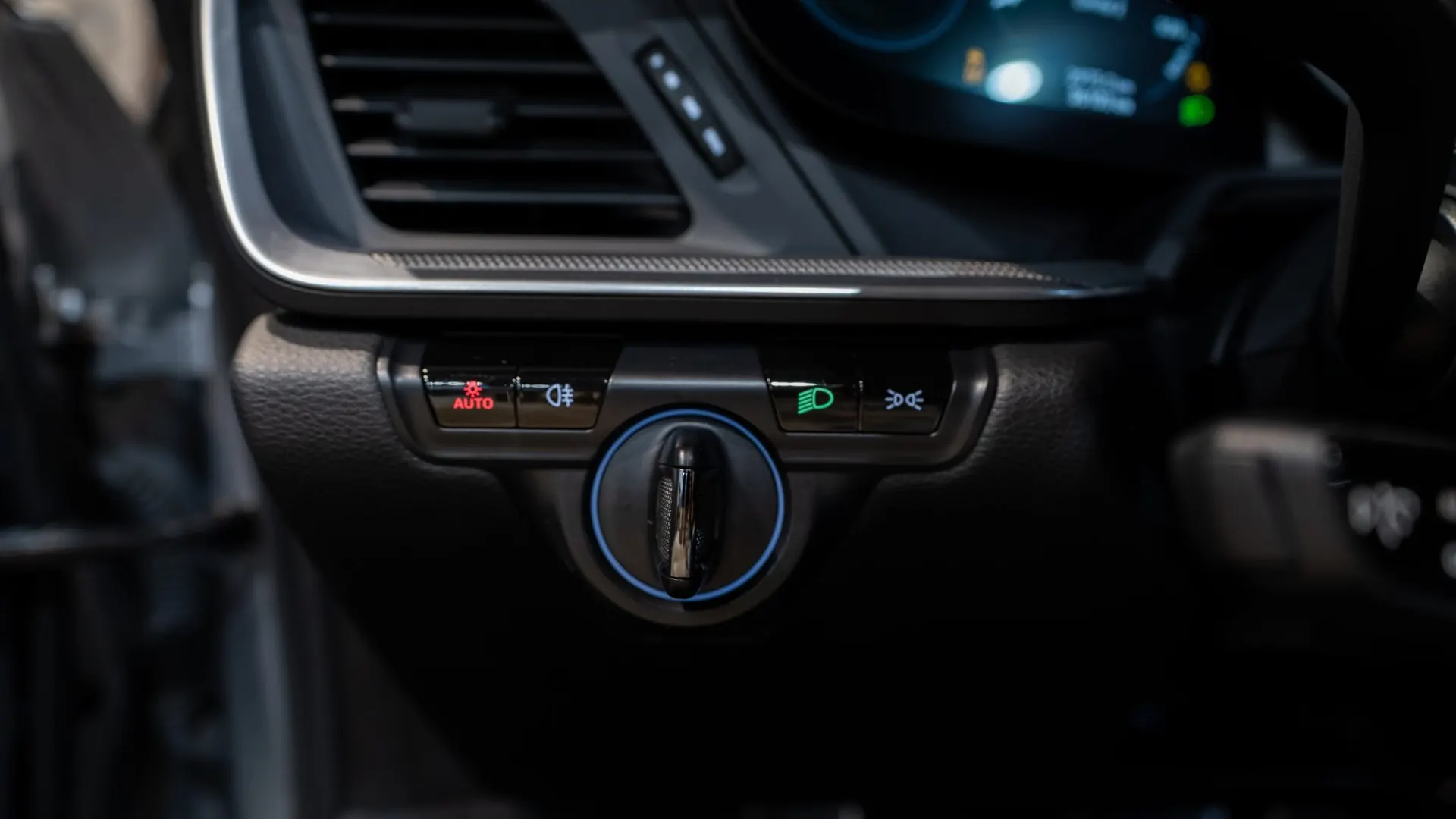Porsche 911 — photo 19