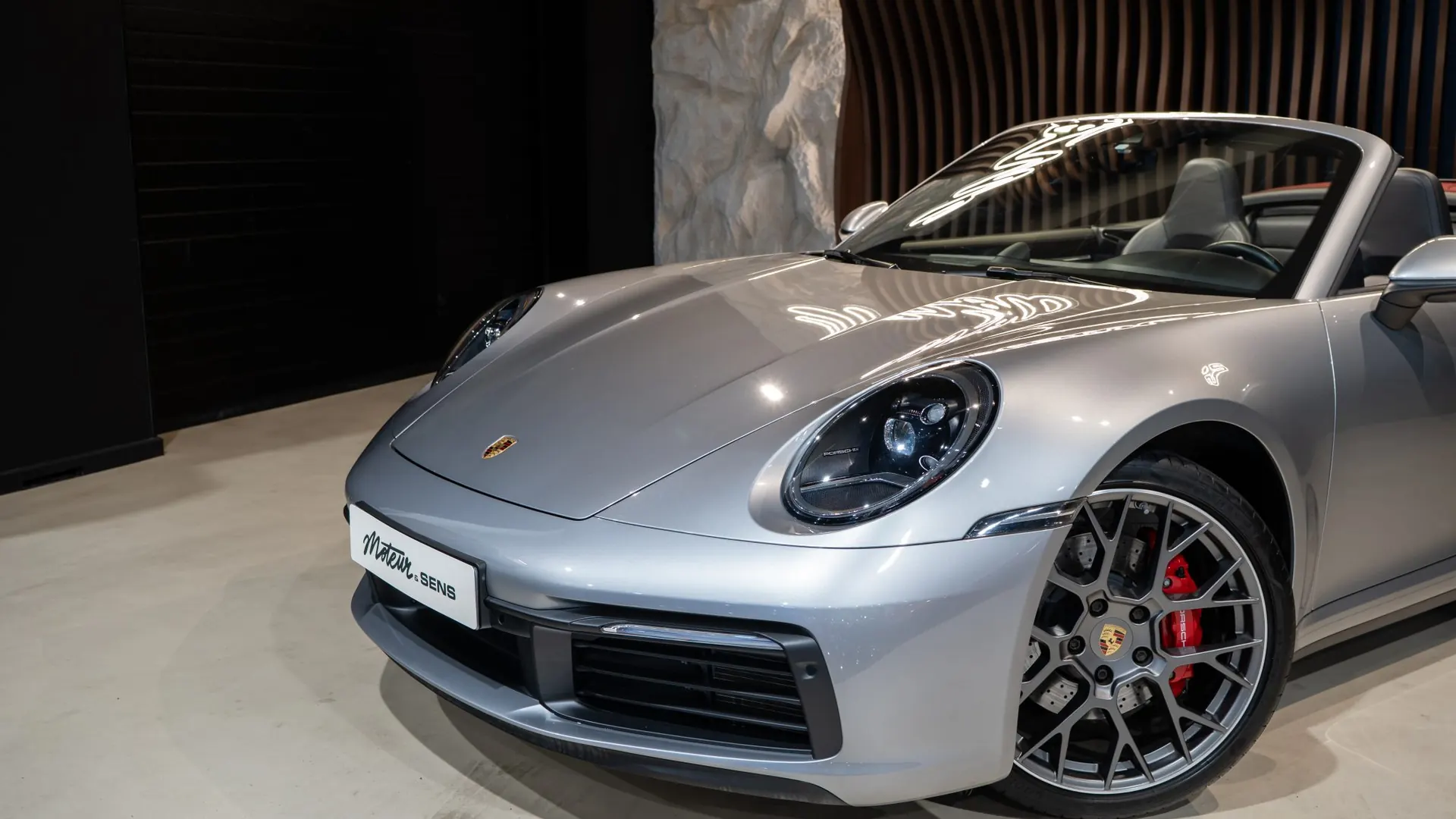 Porsche 911 — photo 39