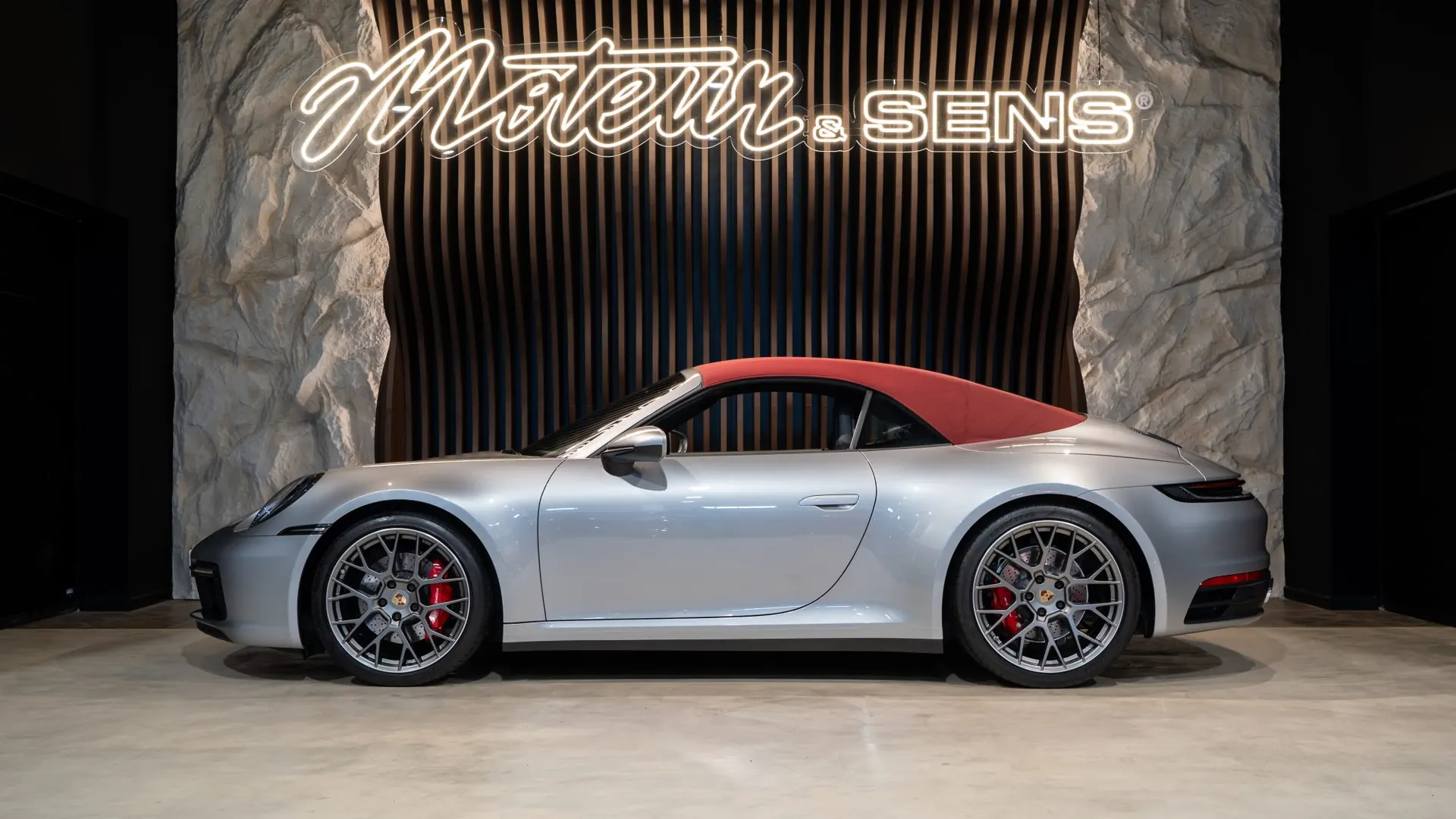 Porsche 911 — photo 6