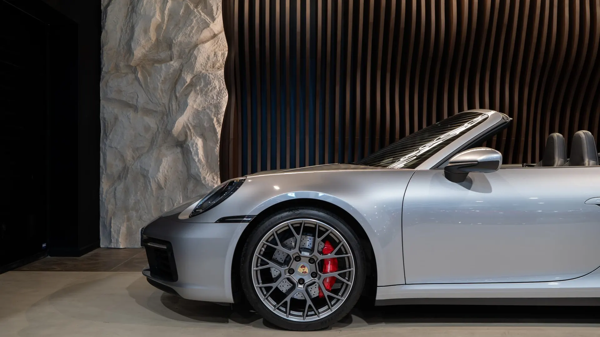 Porsche 911 — photo 35